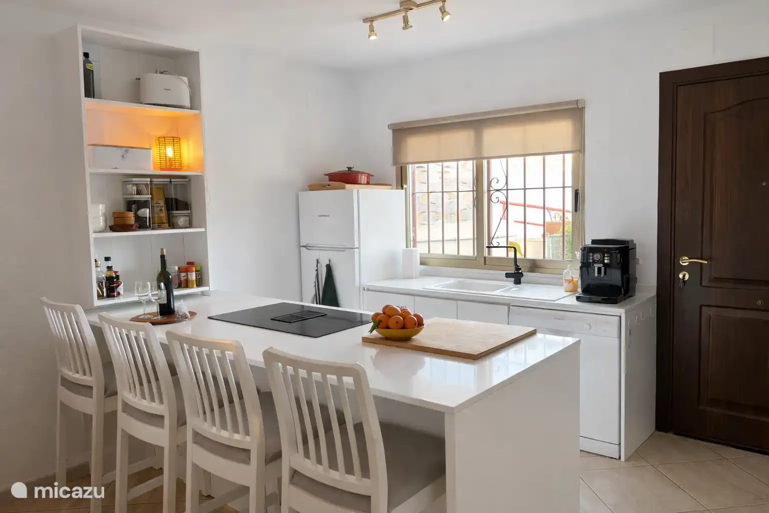 Volledig uitgeruste keuken 