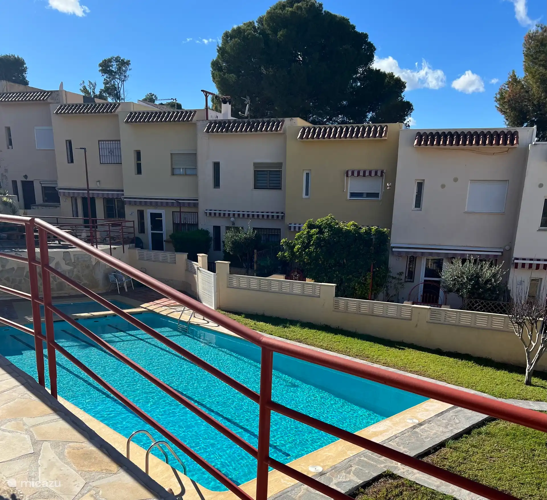 Kleinschalig bungalowpark met fijn zwembad 