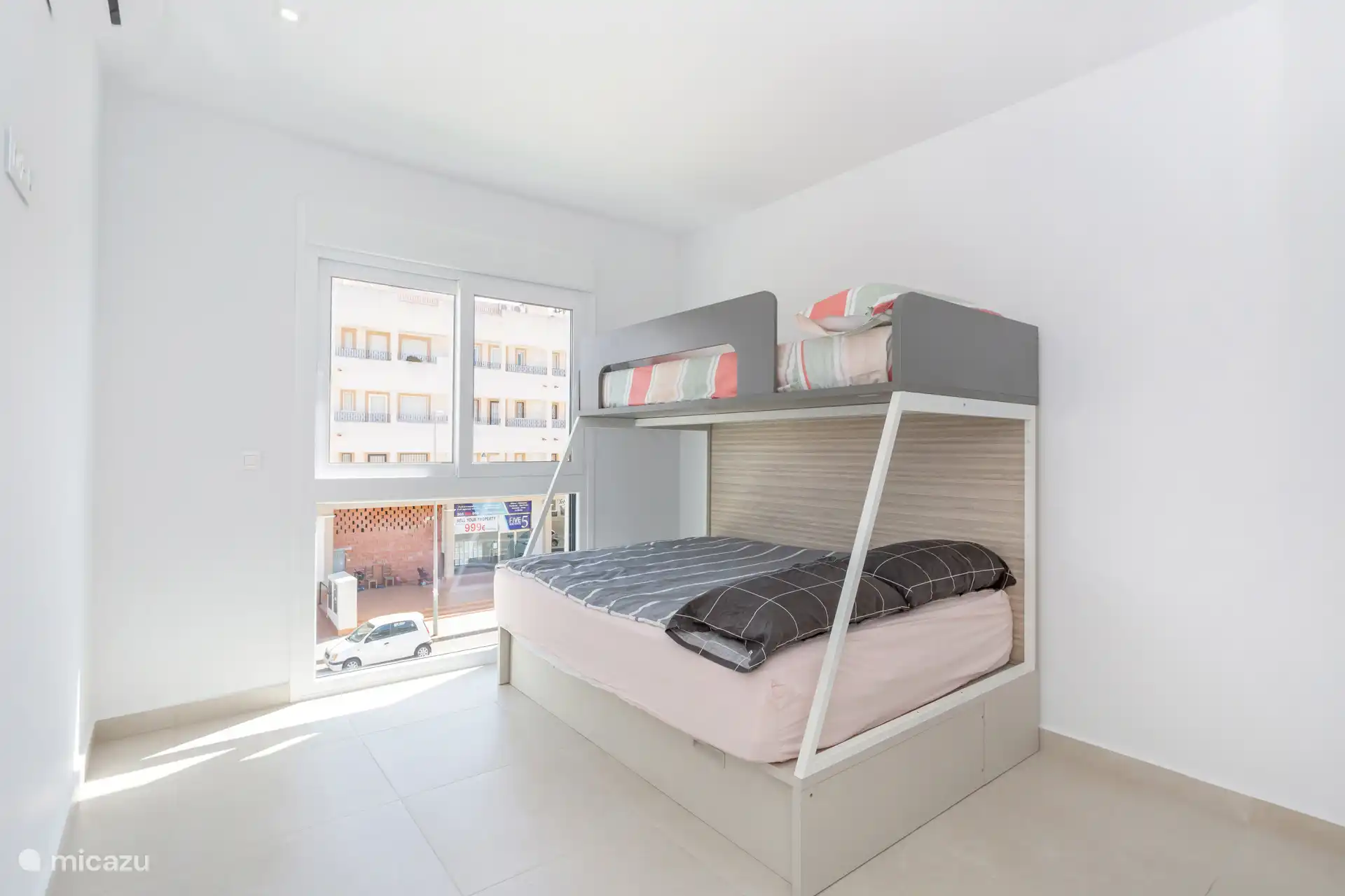 Slaapkamer met stapelbed