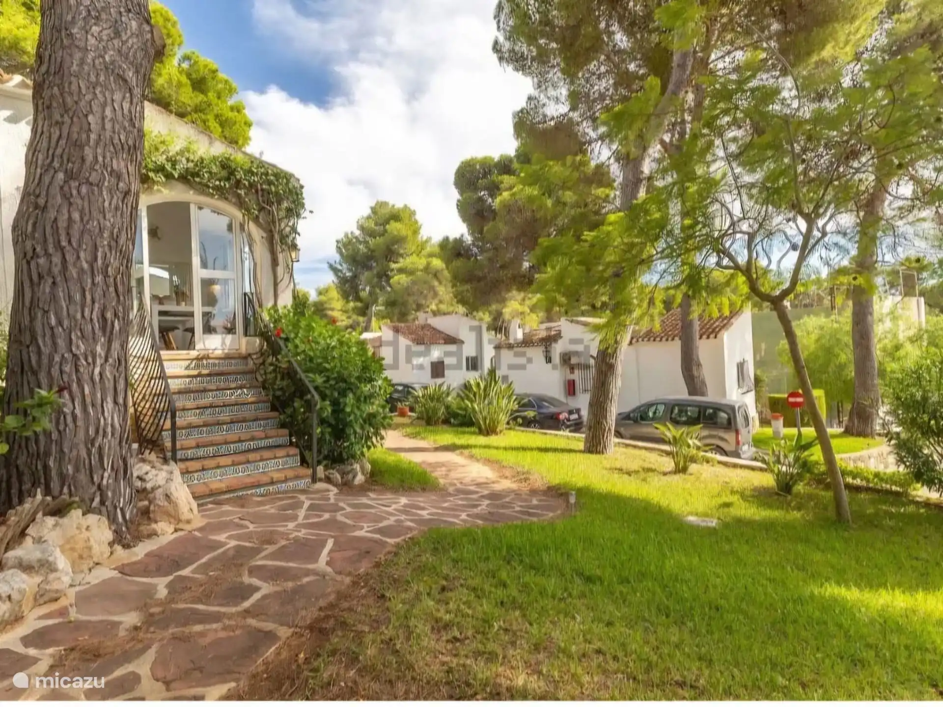 Tuin rondom bungalow