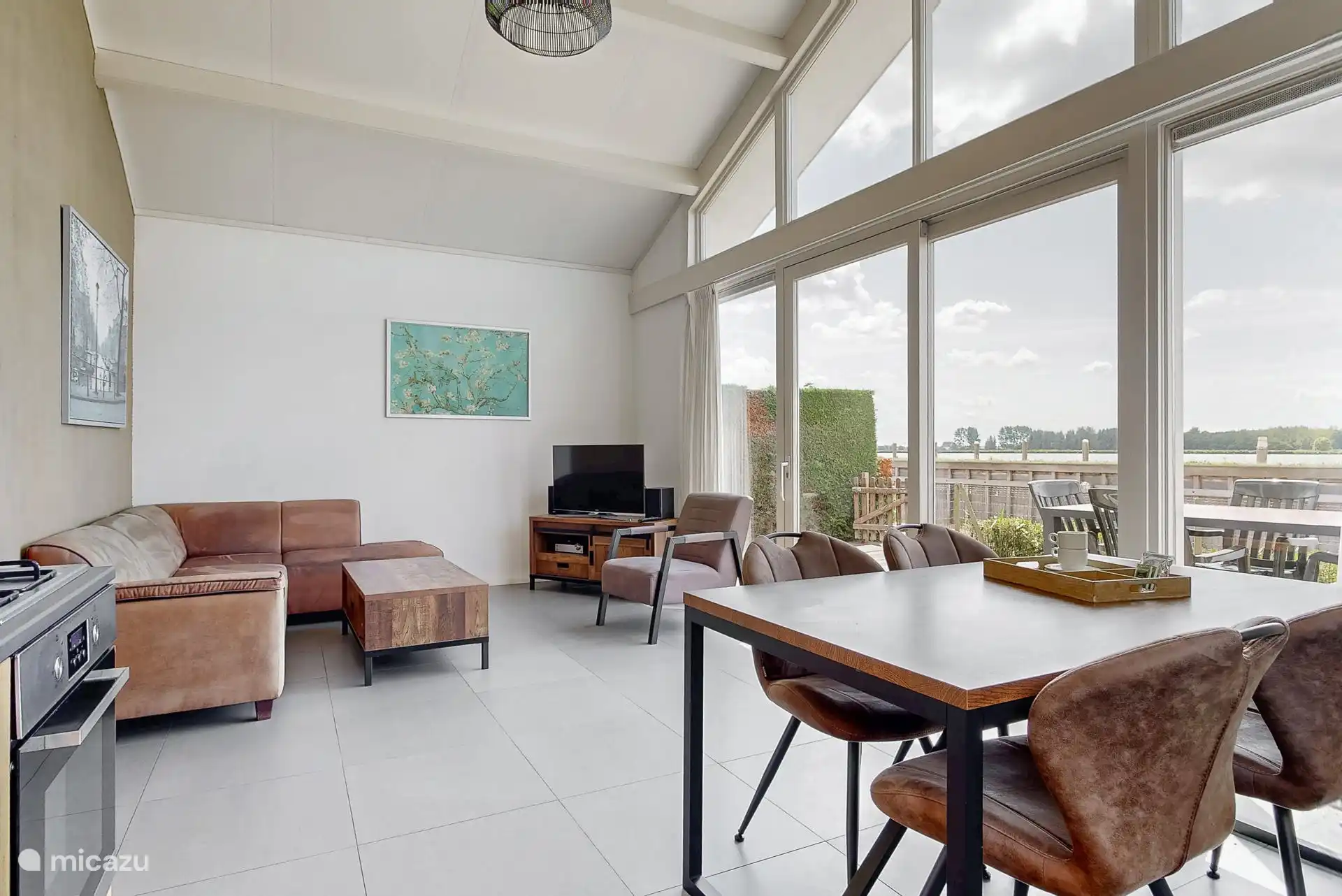 Sala de estar desde la cocina