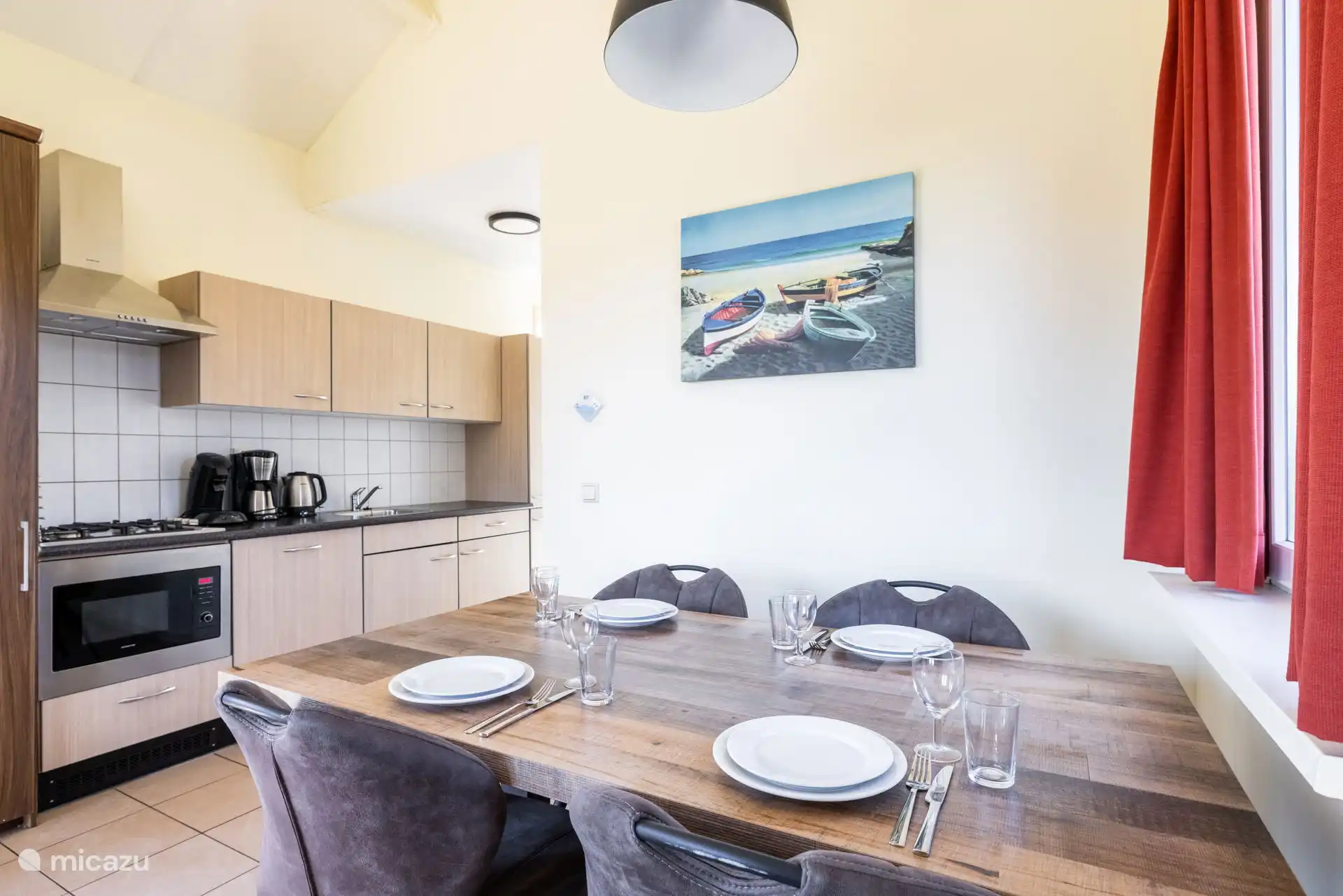 Dining table + kitchen