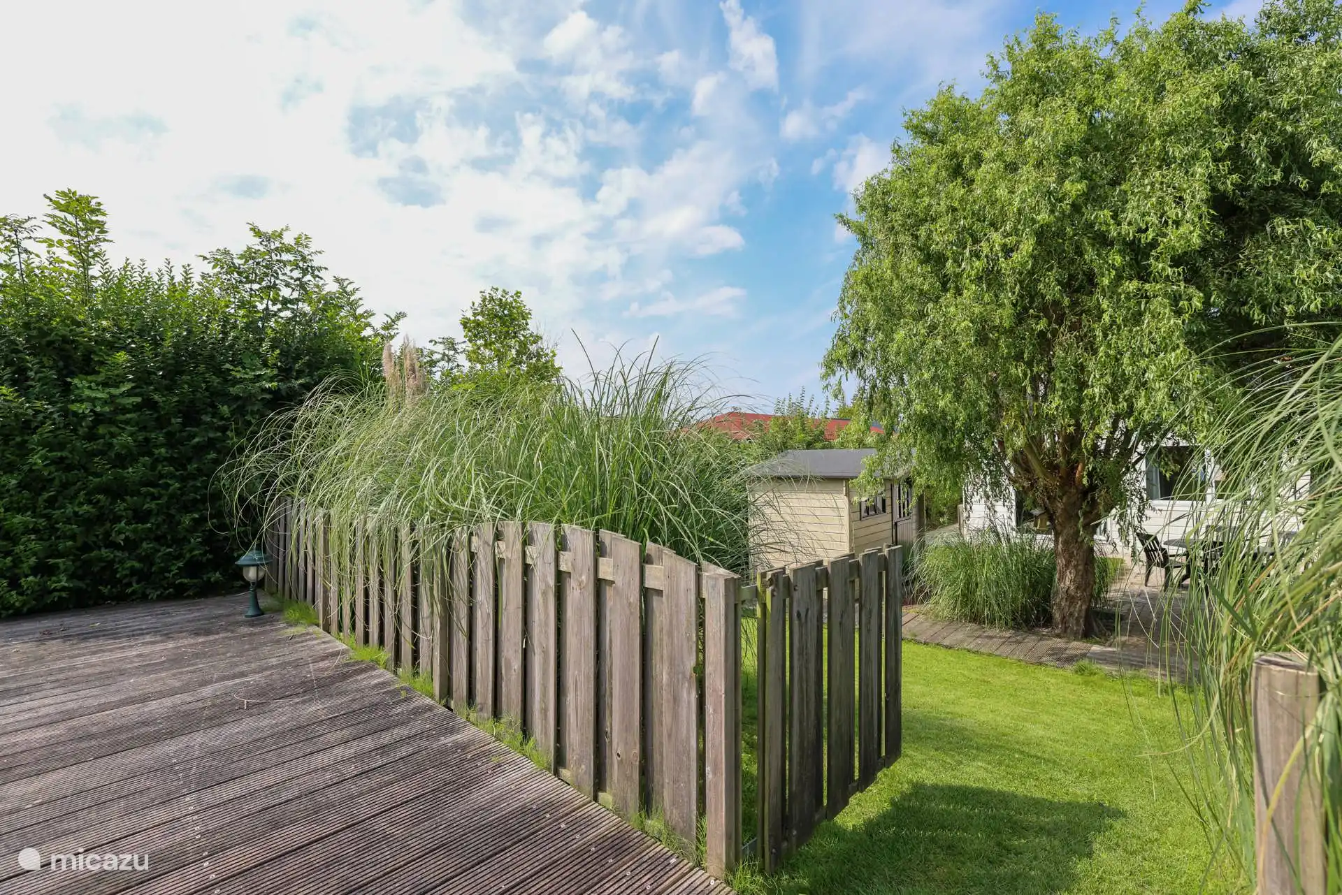 Jardín desde el muelle