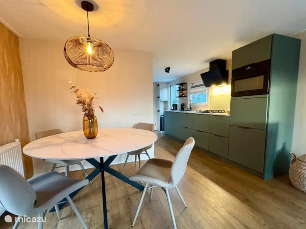 Eetgedeelte en keuken Vila Norg