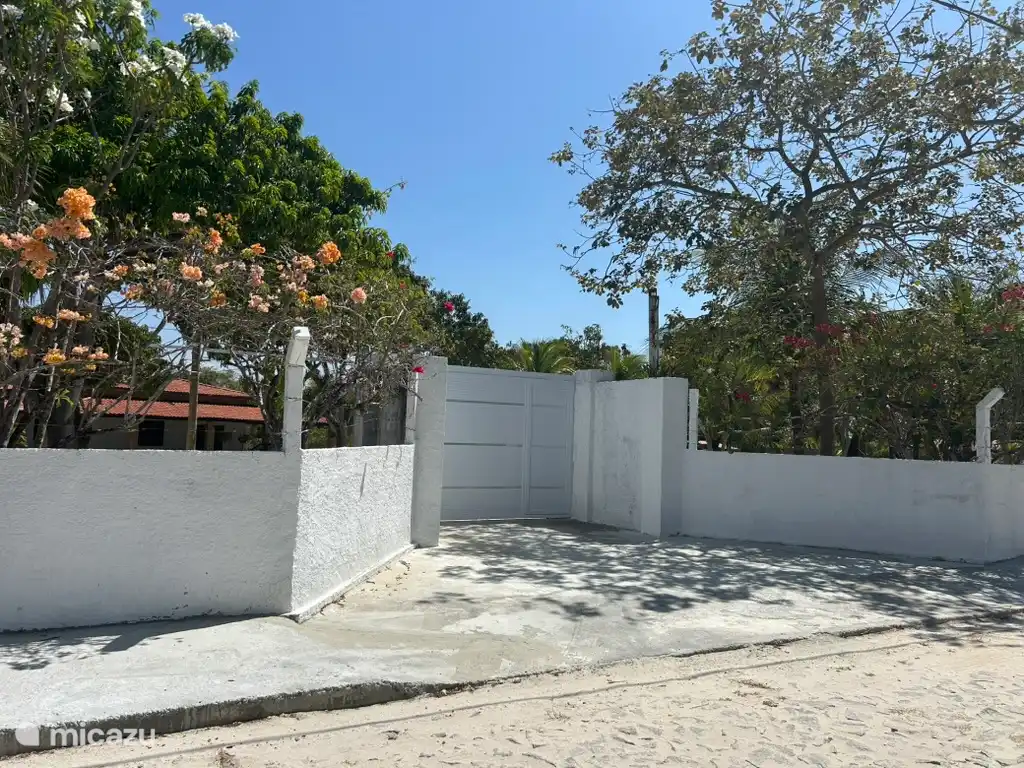 Eingang zum Grundstück 