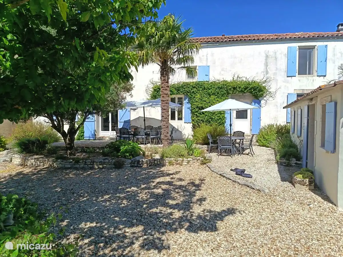Nouvelles location de vacances France, Charente-Maritime, Macqueville – maison de vacances Charmante retraite privée à la campagne