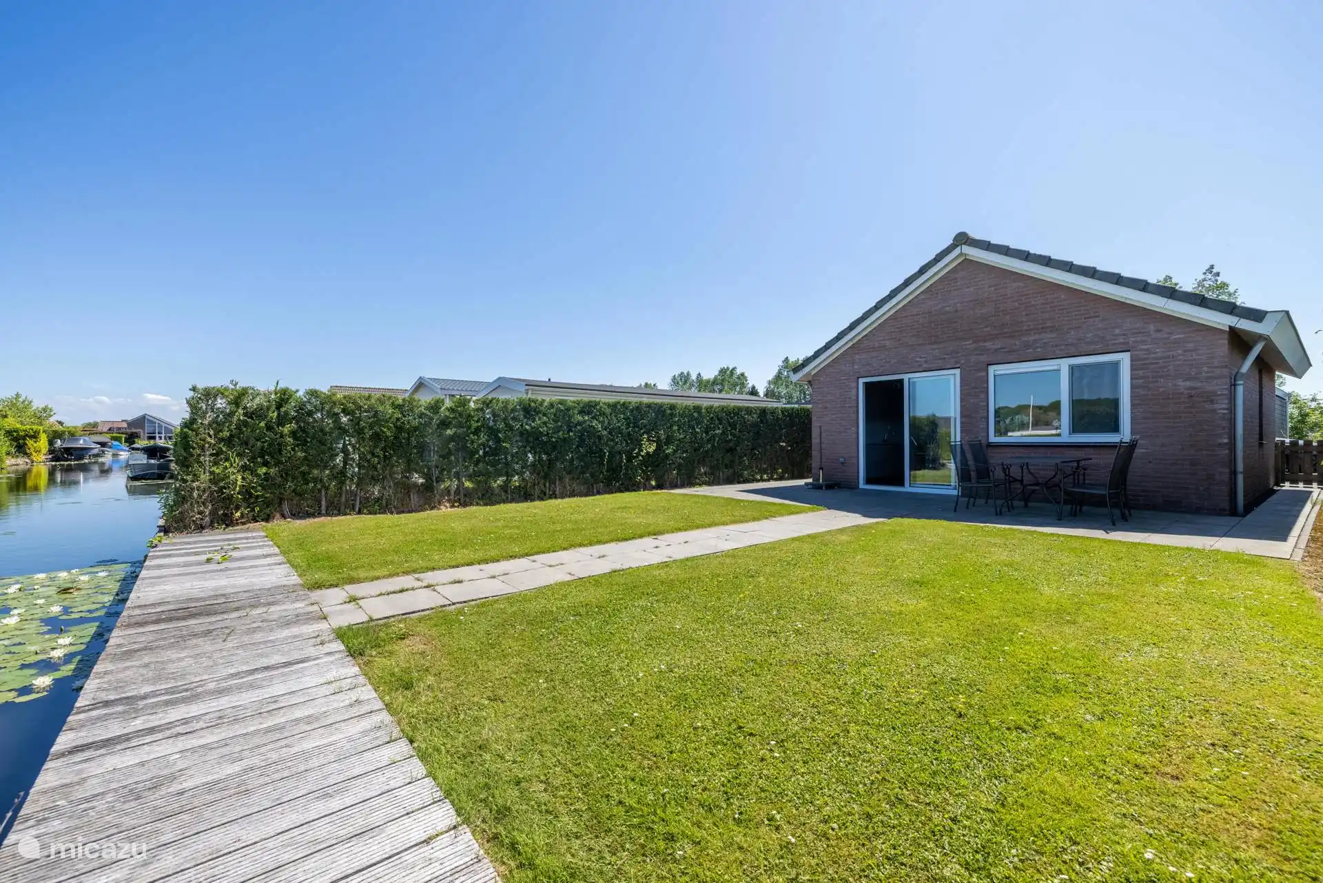 bungalow huren in Lelystad, Flevoland, Nederland -  Zwanenbloem 3p. - Essenlaan 040