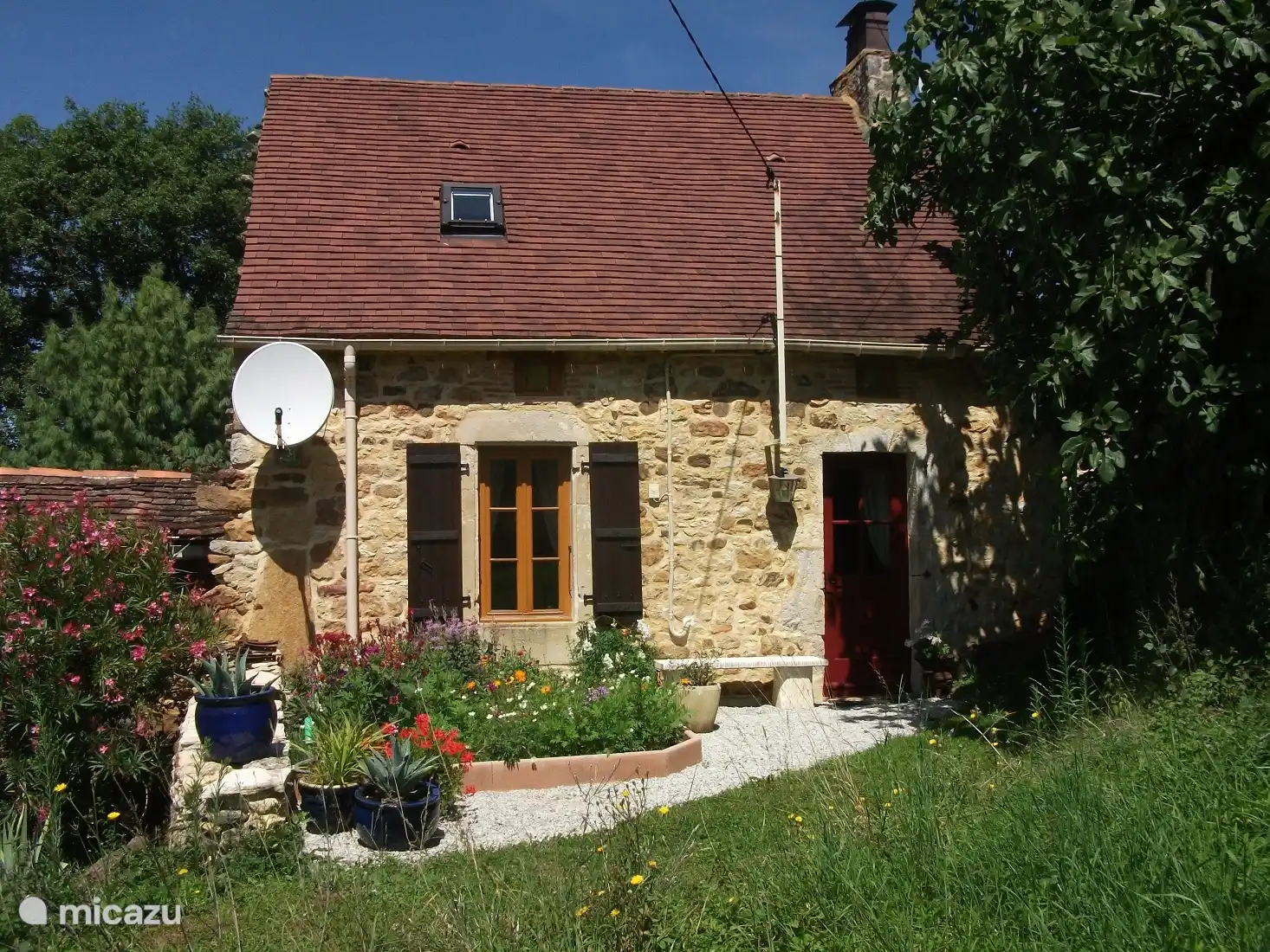 Voorkant van het huisje