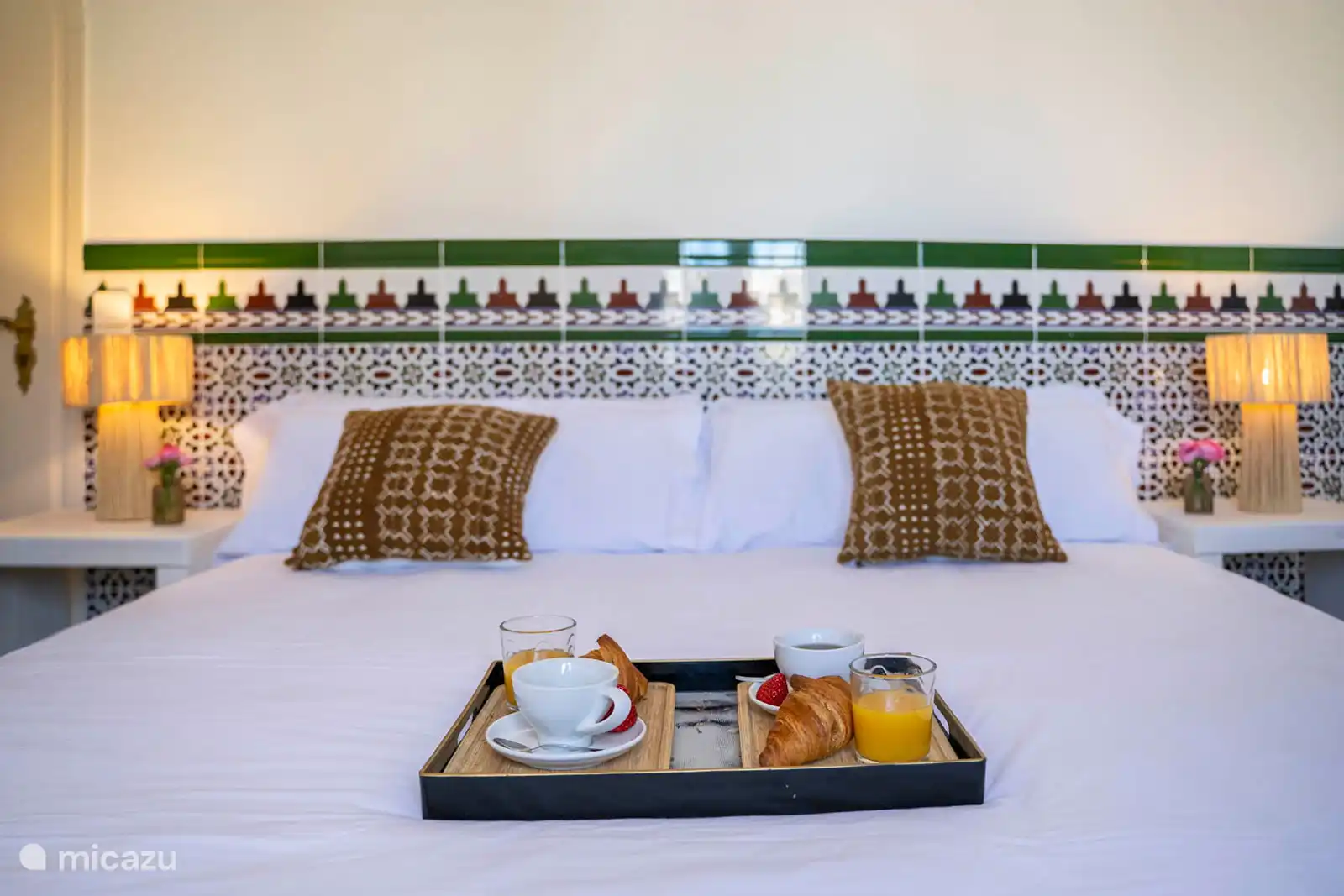  Apartment

Bedroom 7
Bedroom with queen-size bed, direct access to the terrace. Bathroom with bath-shower. 