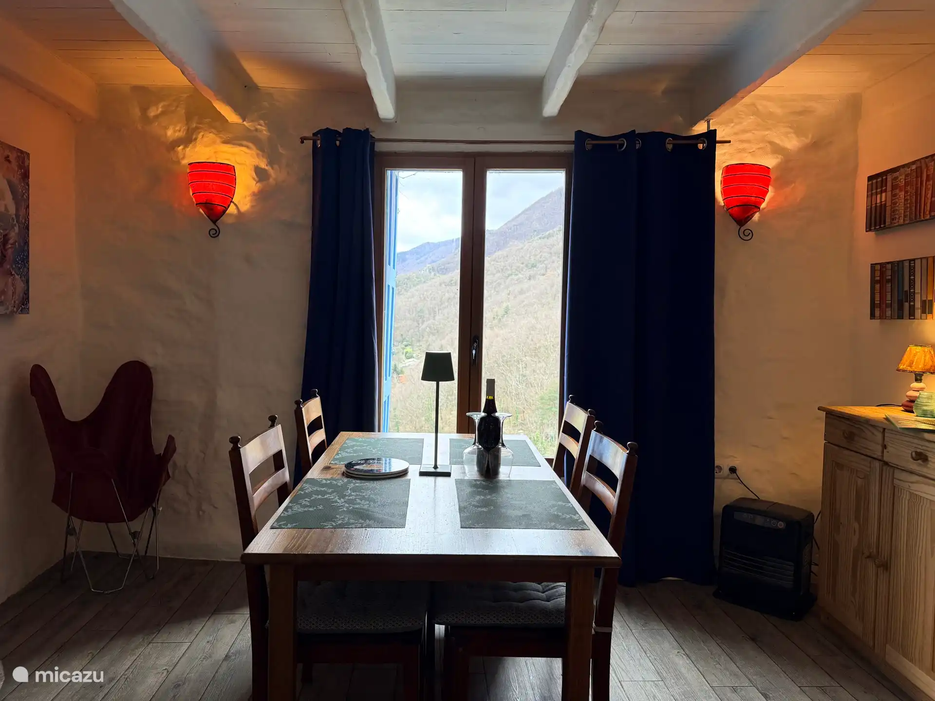 Eetplaats met prachtig uitzicht over de vallei