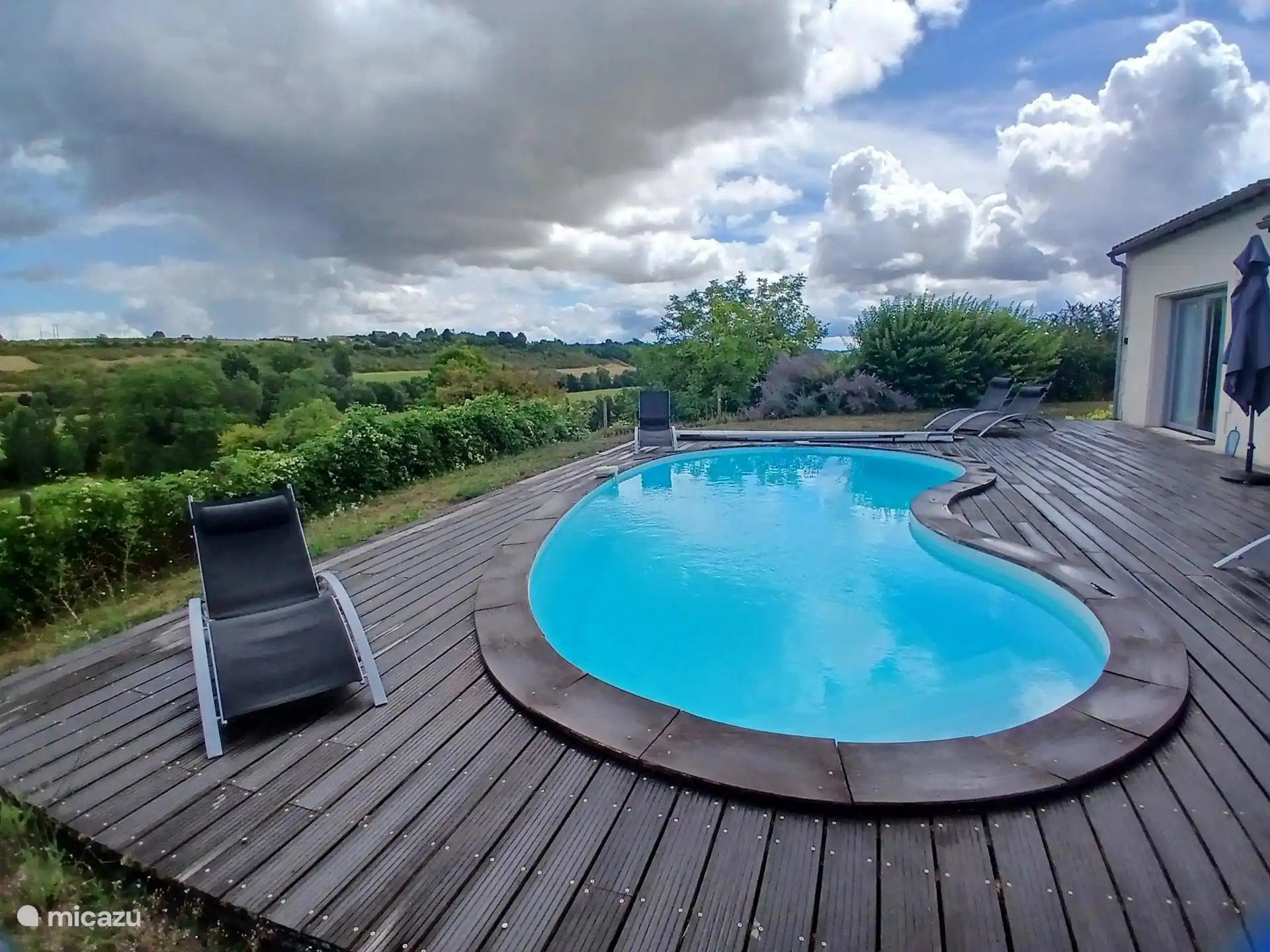 Zwembad met uitzicht