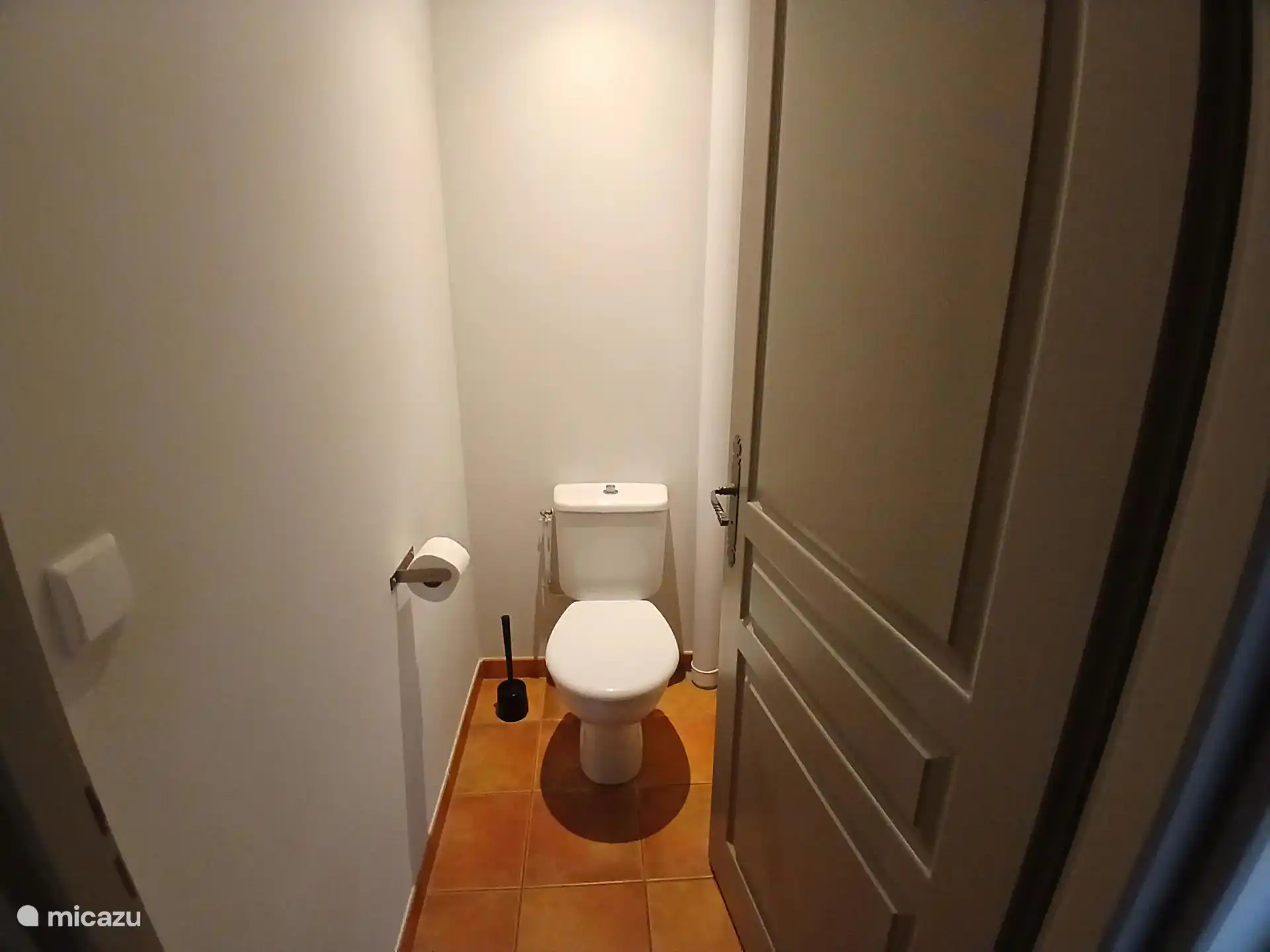 Apart toilet
