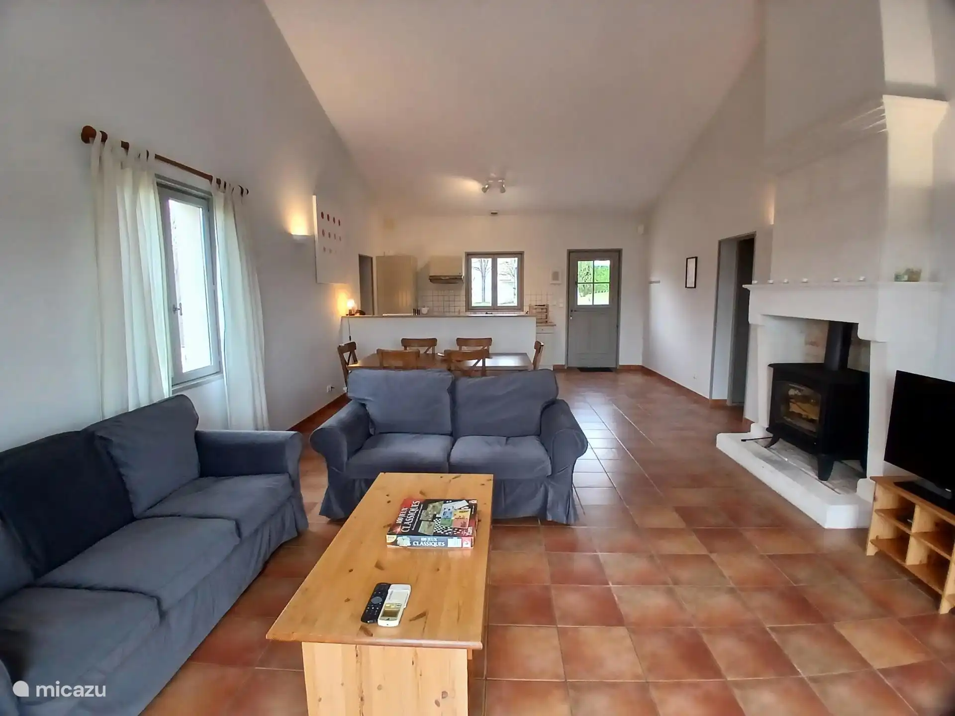 Openplan woon/eetkamer met keuken