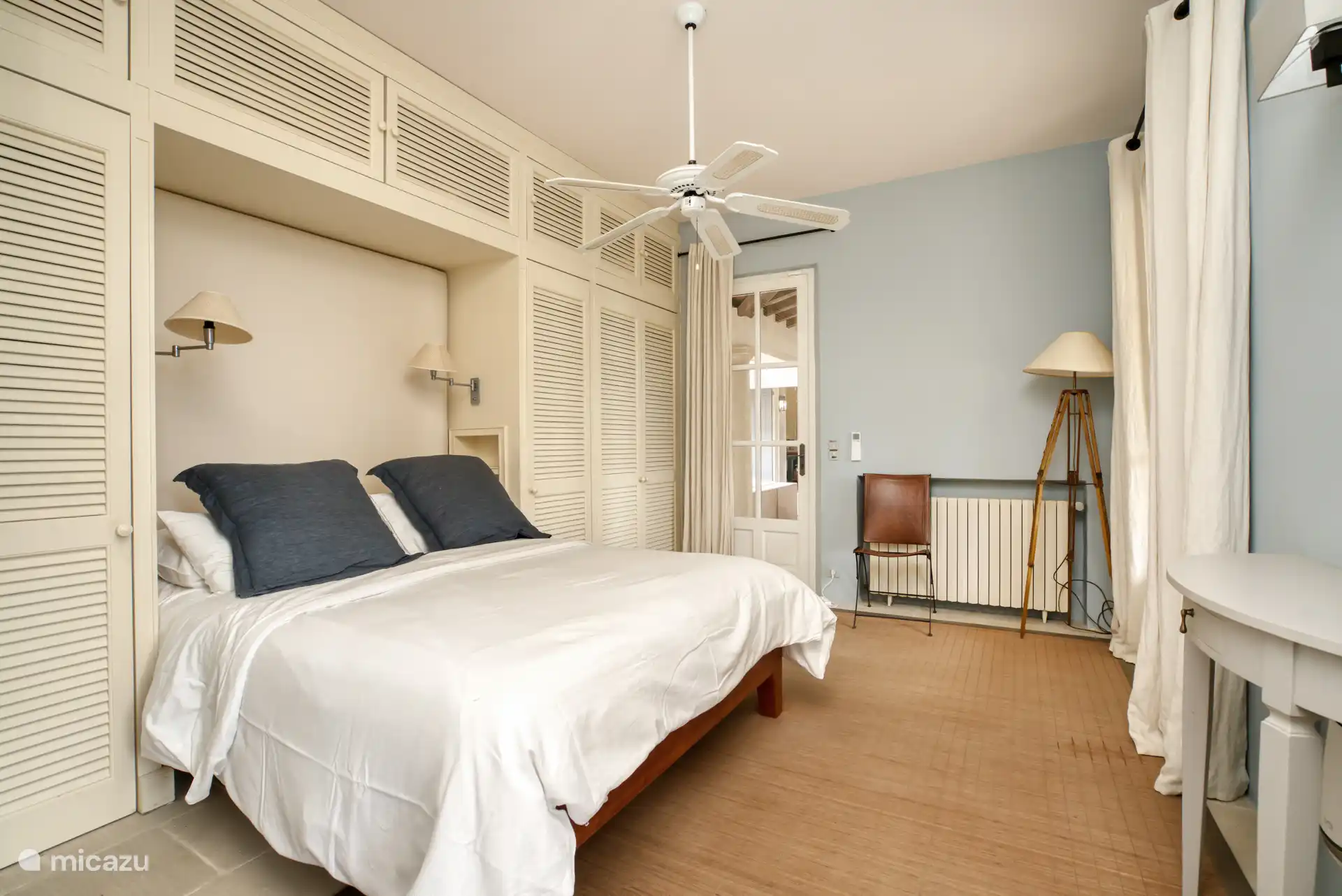 Bedroom with A/C abd direct access to the terrace