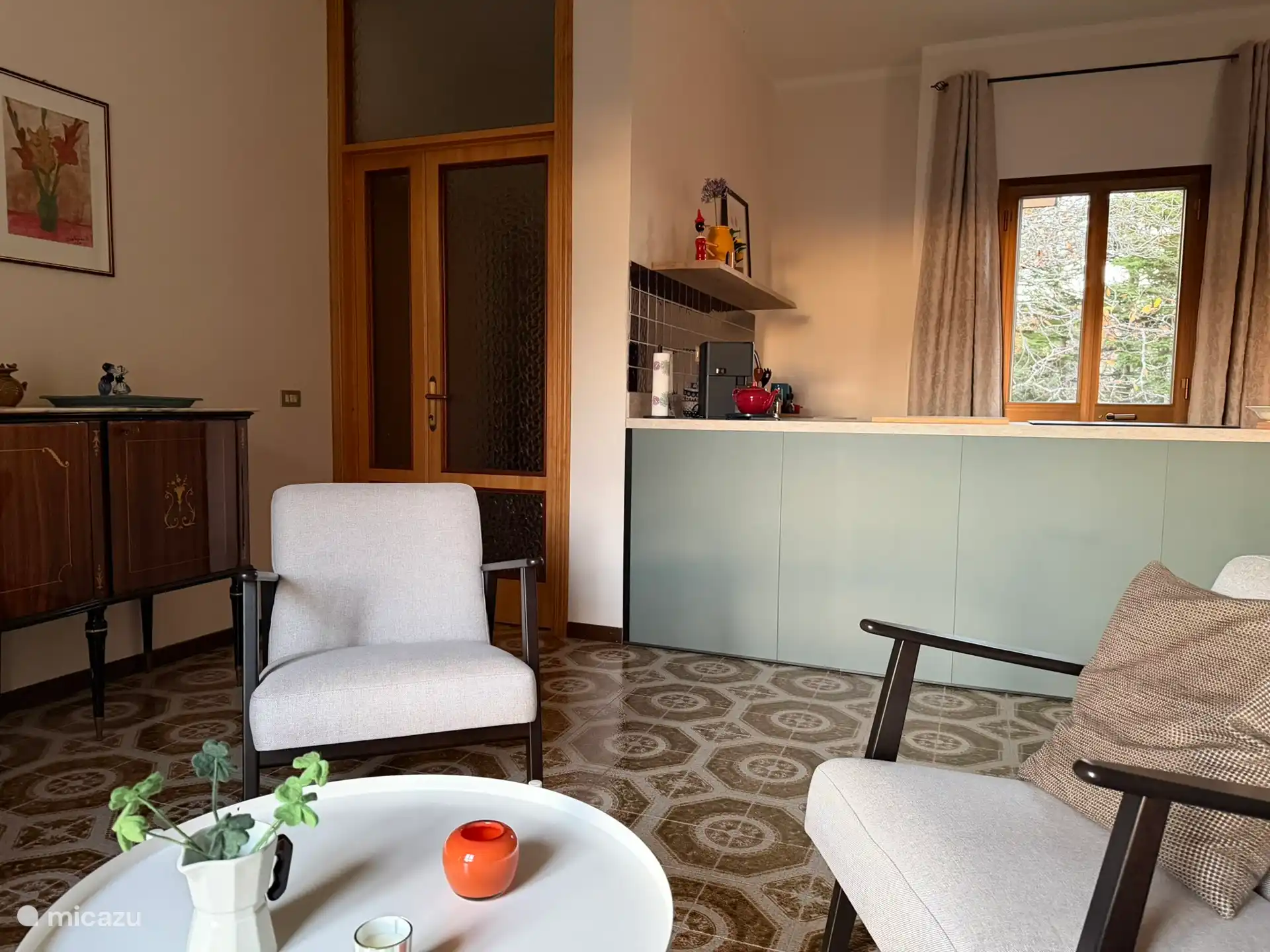 Regardez depuis la zone assise.