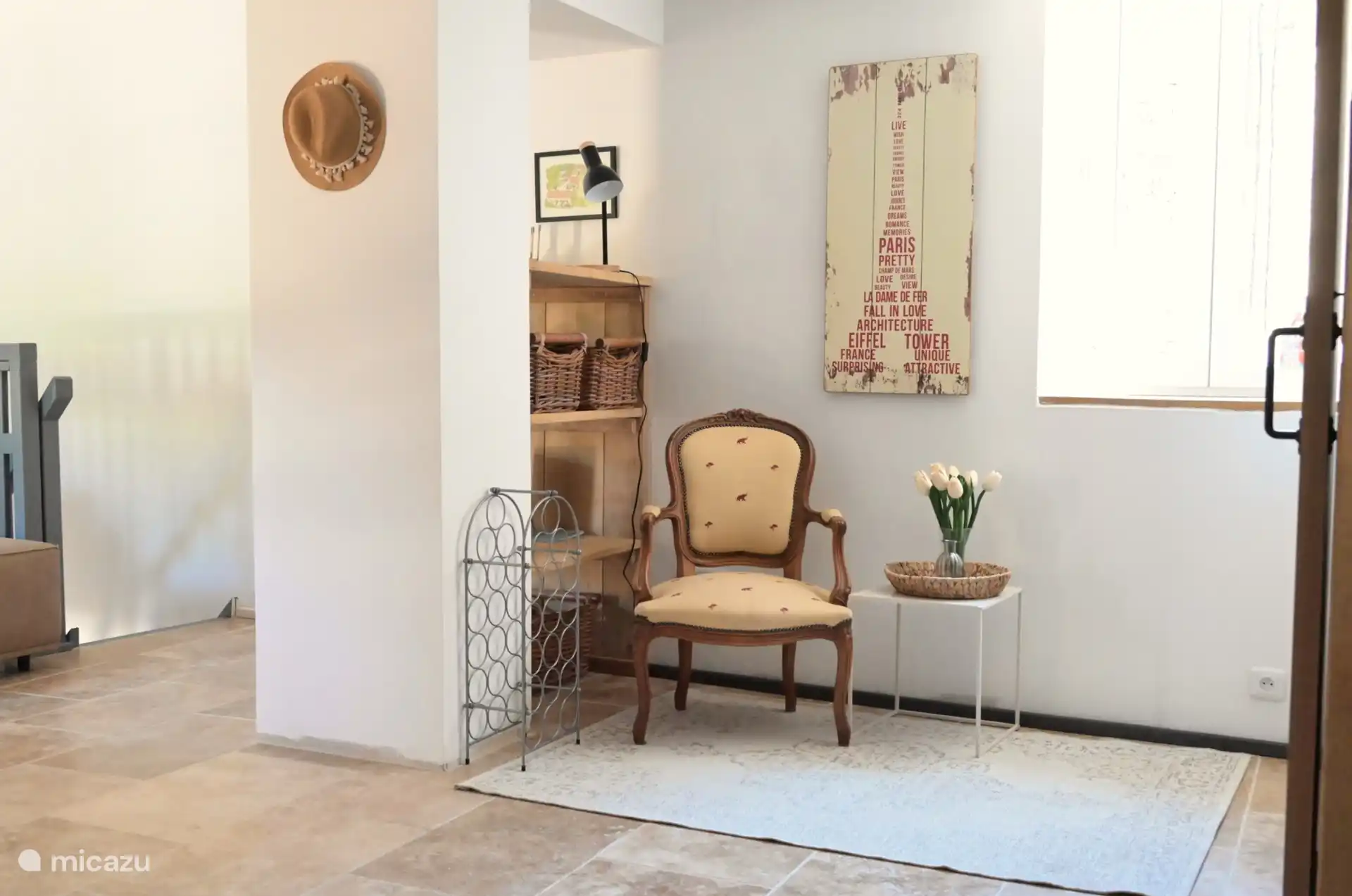 Coin attrayant dans la maison de vacances à cuisine ouverte LOTT Graissessac