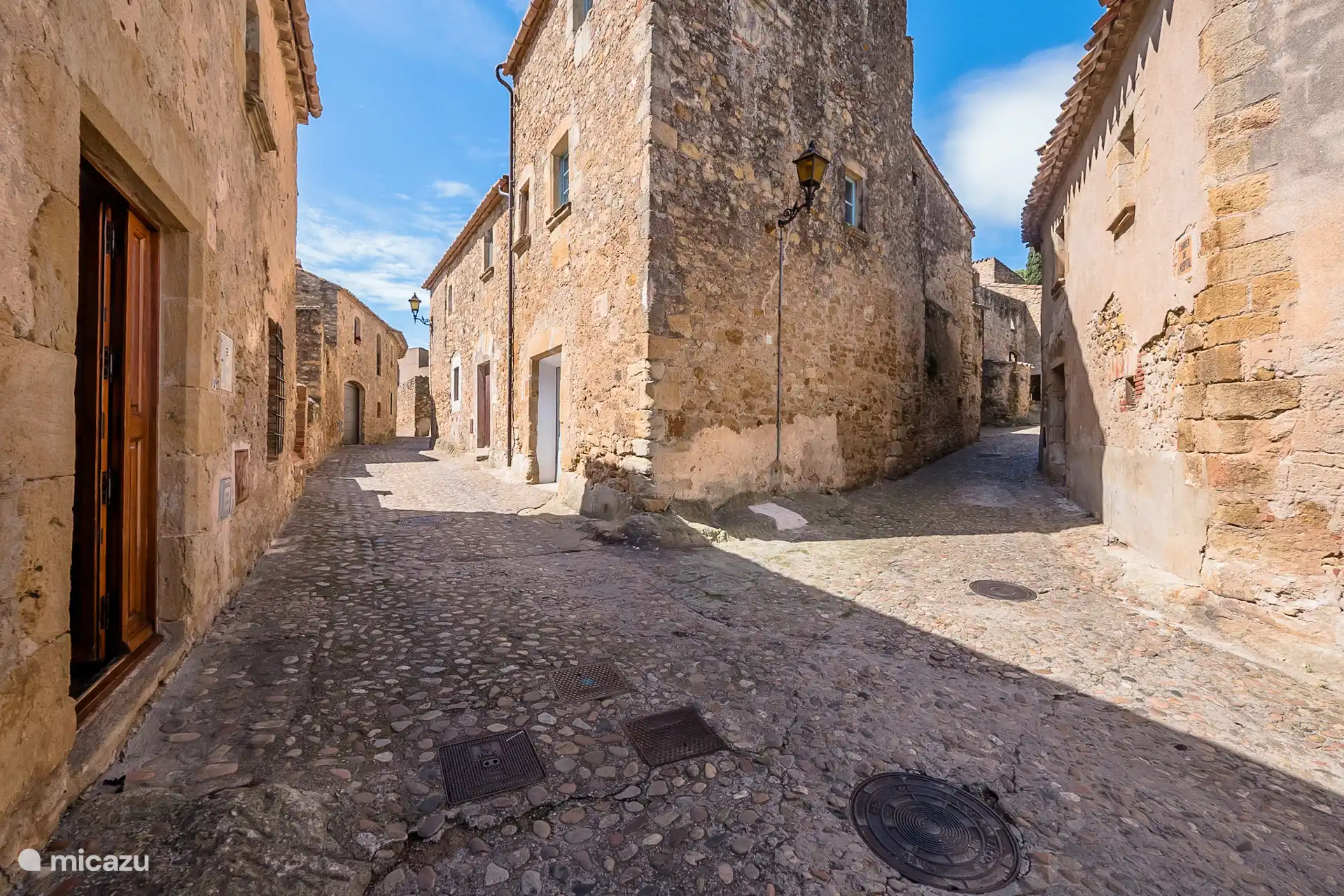 Ingang - alleen voetgangersgedeelte. 