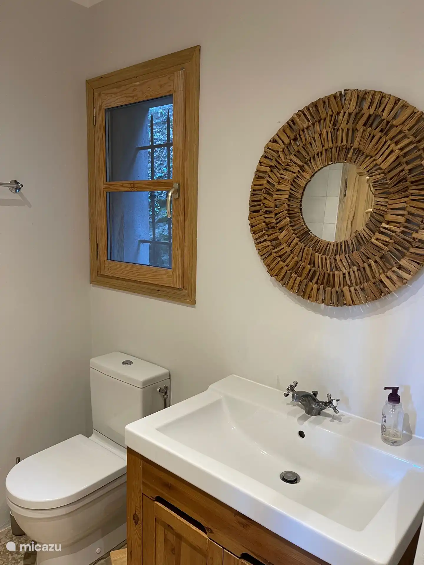 WC / Waschbecken im Badezimmer