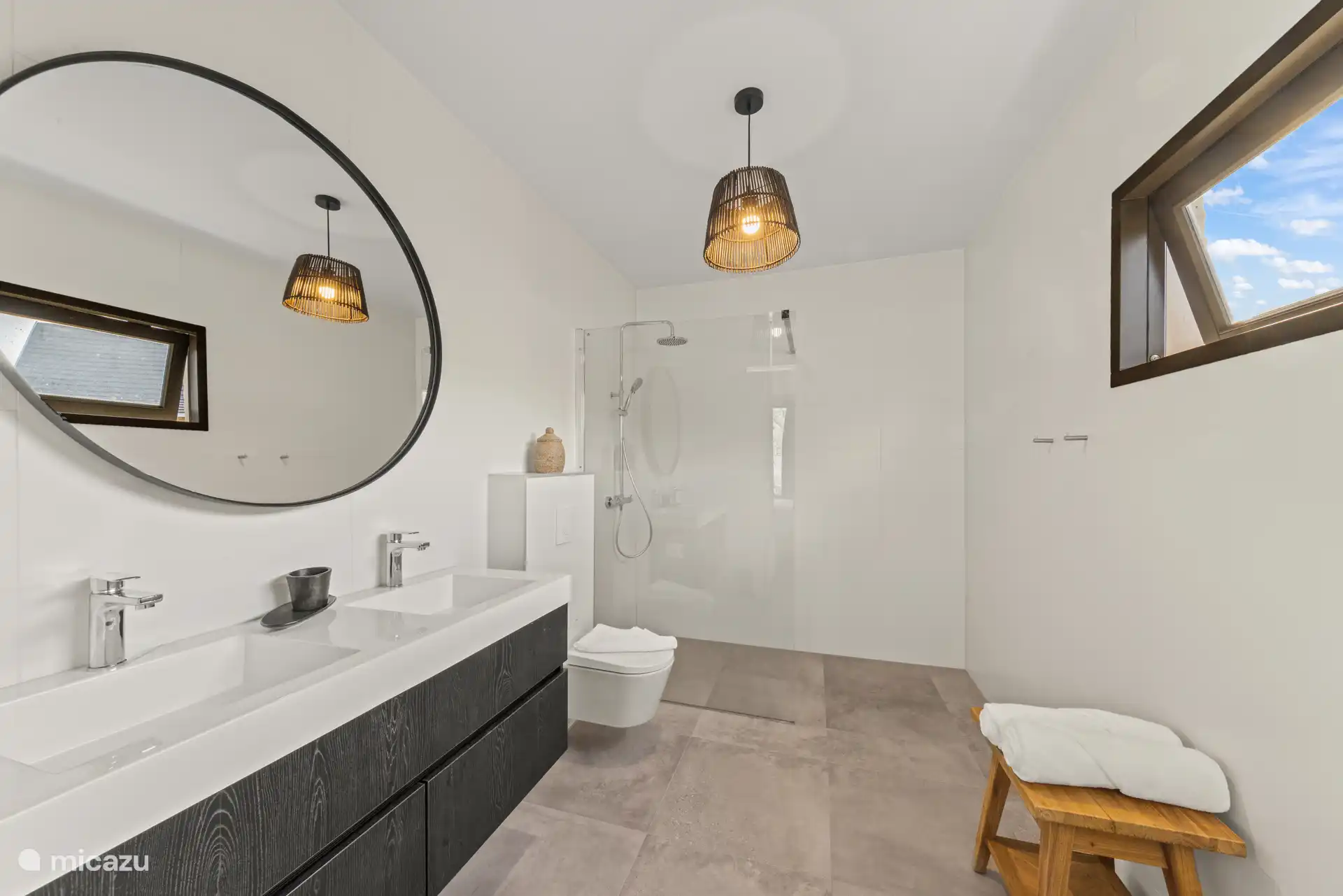 Bathroom attached to the Master bedroom