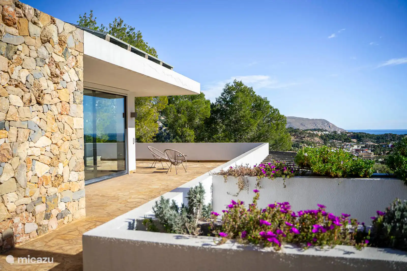 Terras met uitzicht op het park.