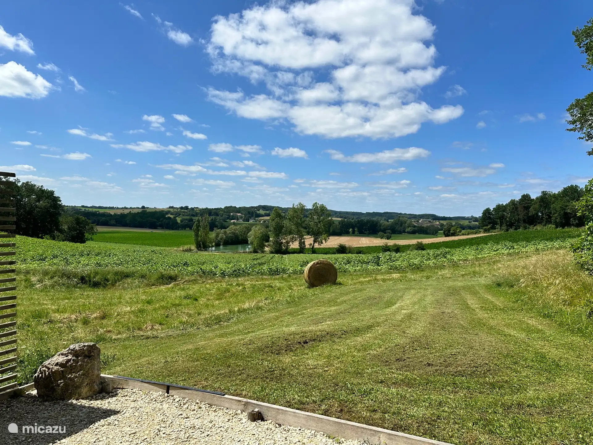 Vista desde la terraza y el estudio