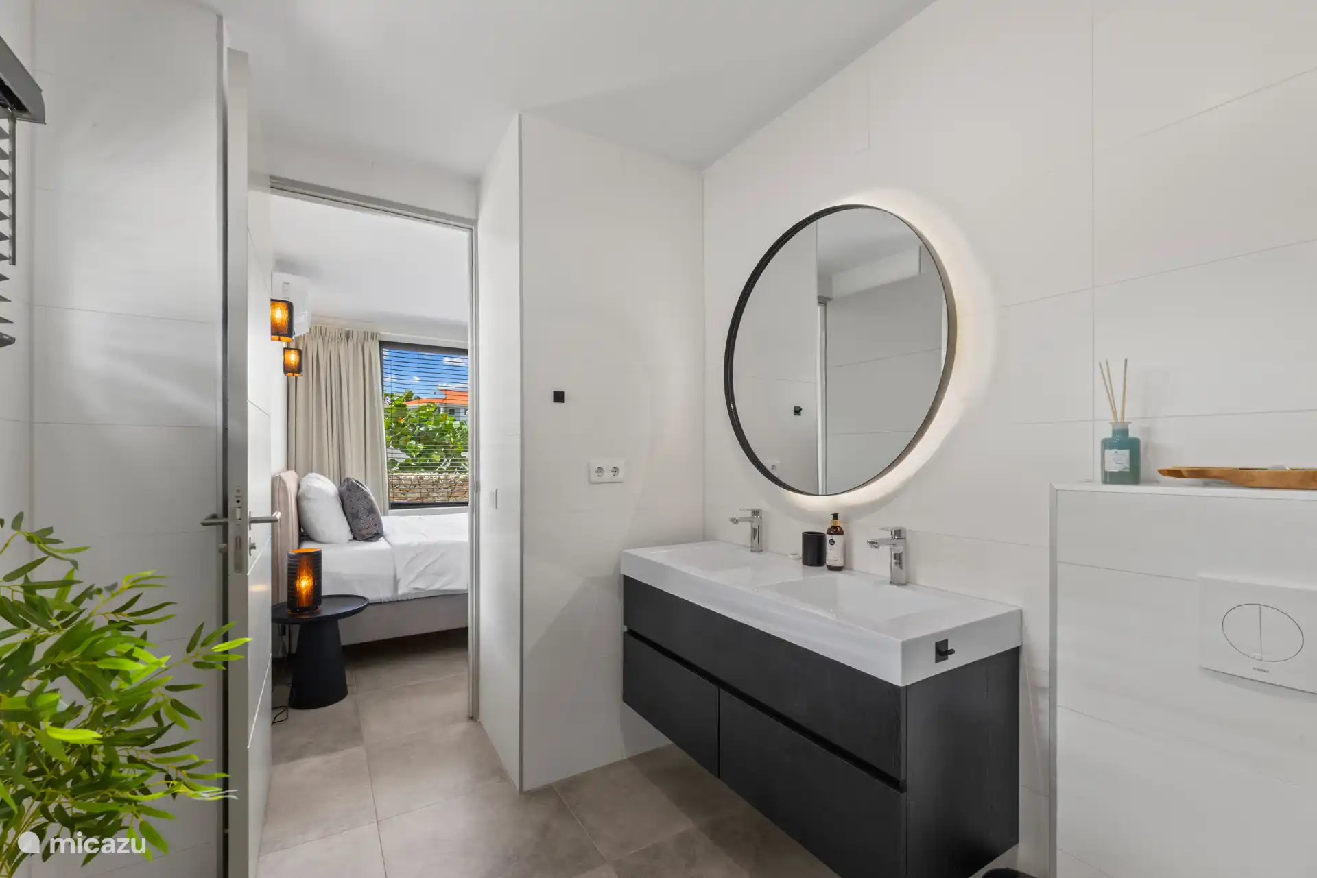 Badkamer bij slaapkamer 1