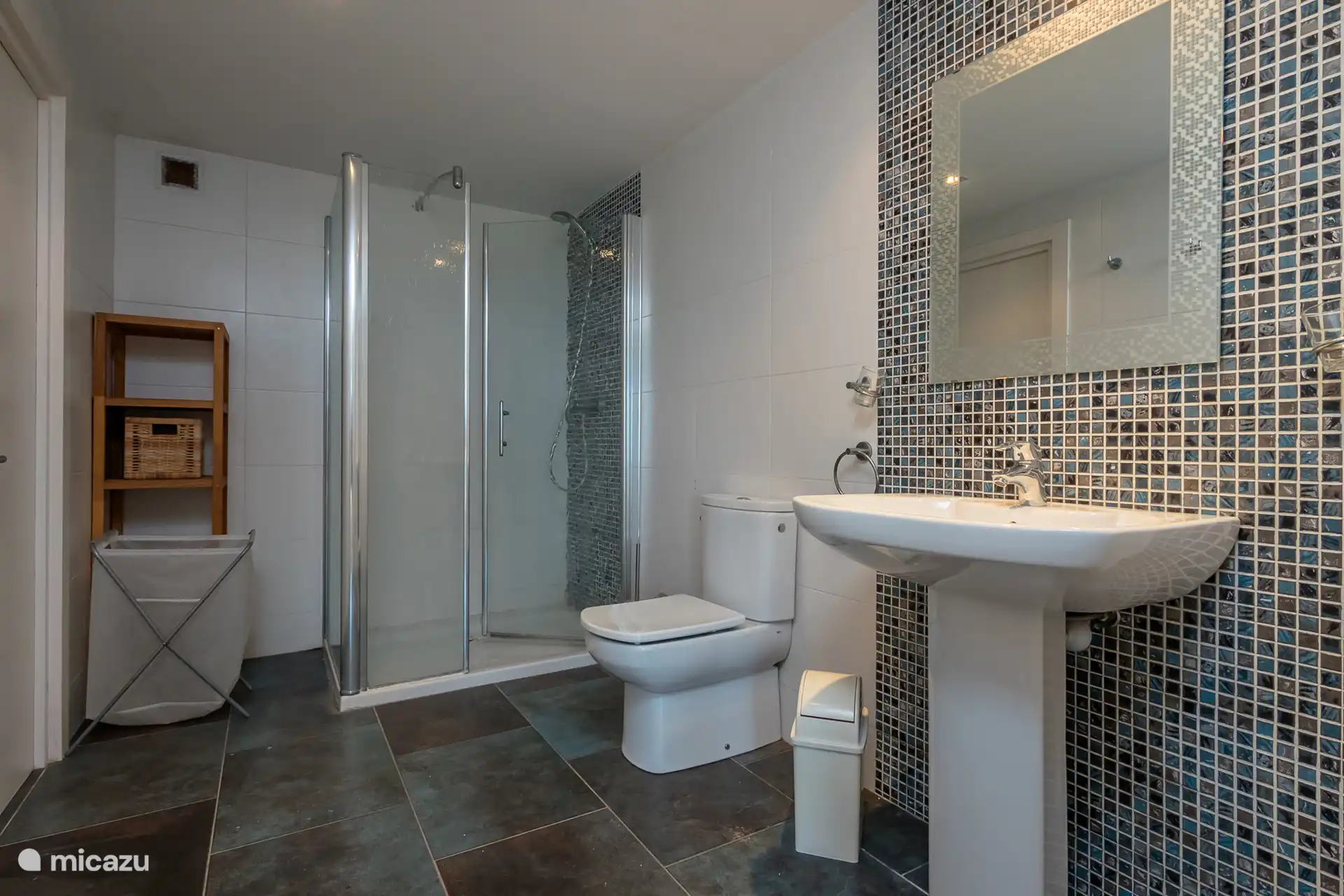 Shower room - suite ground floor