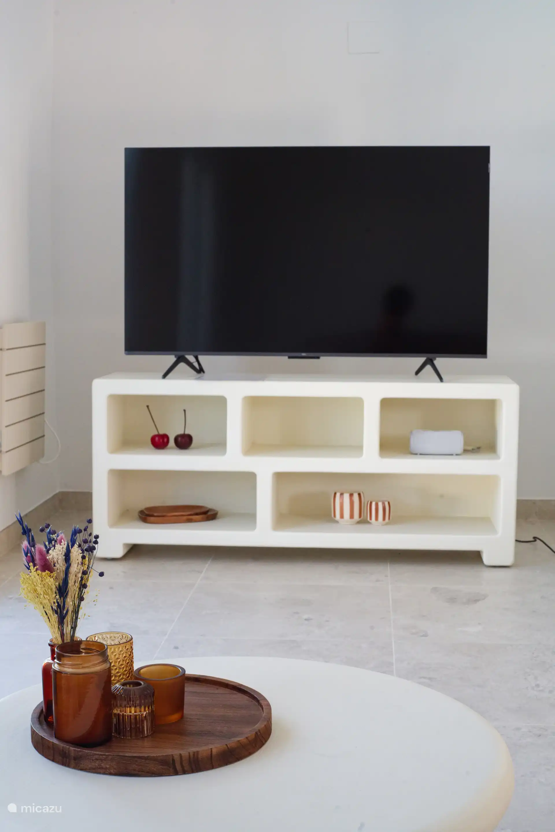 TV