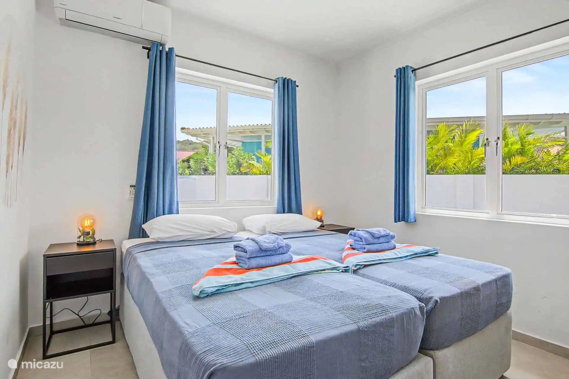 Chambre 2 - 2 lits simples