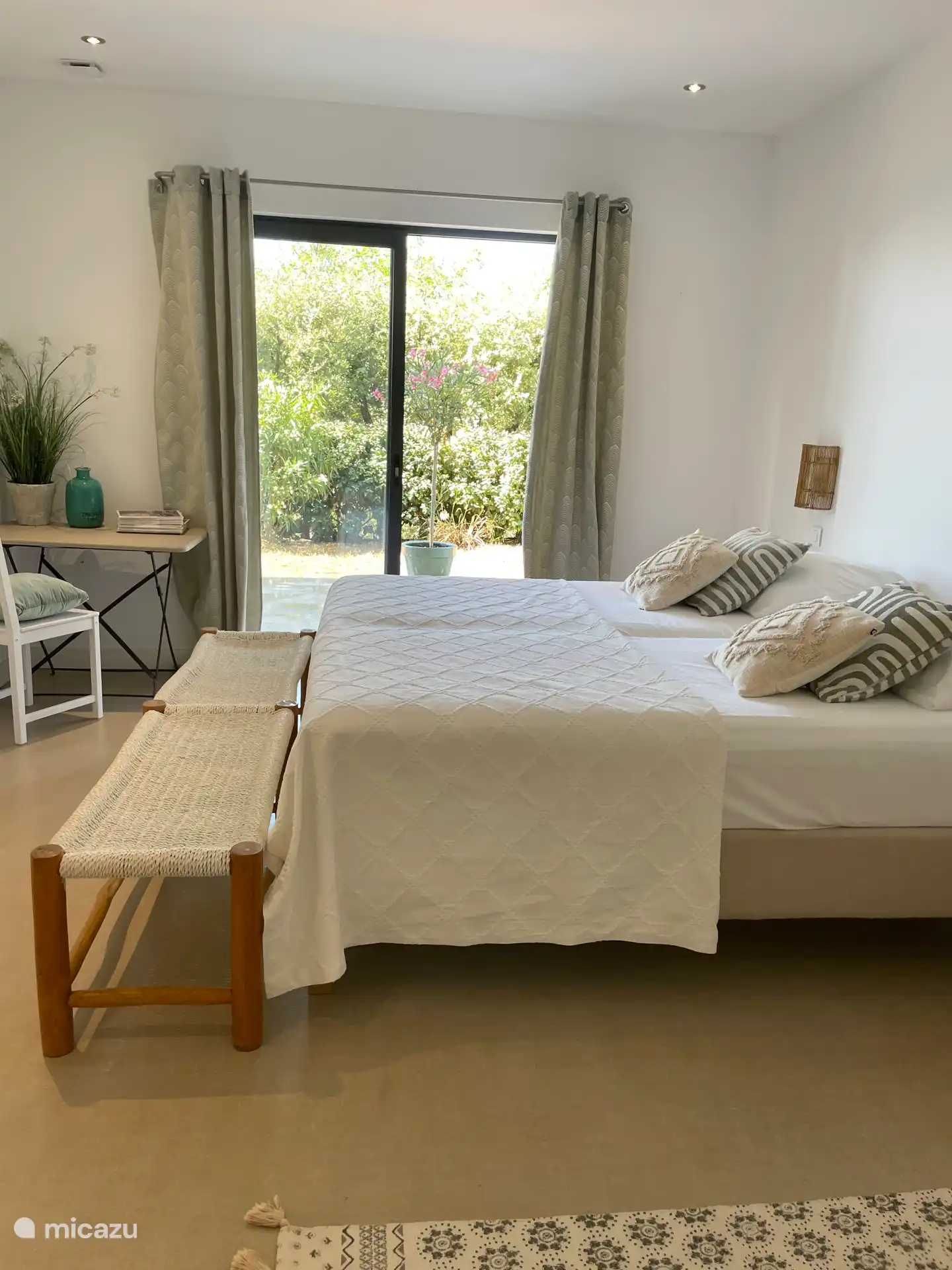 A Provence Property with a View in France, Var, Lorgues - Villa