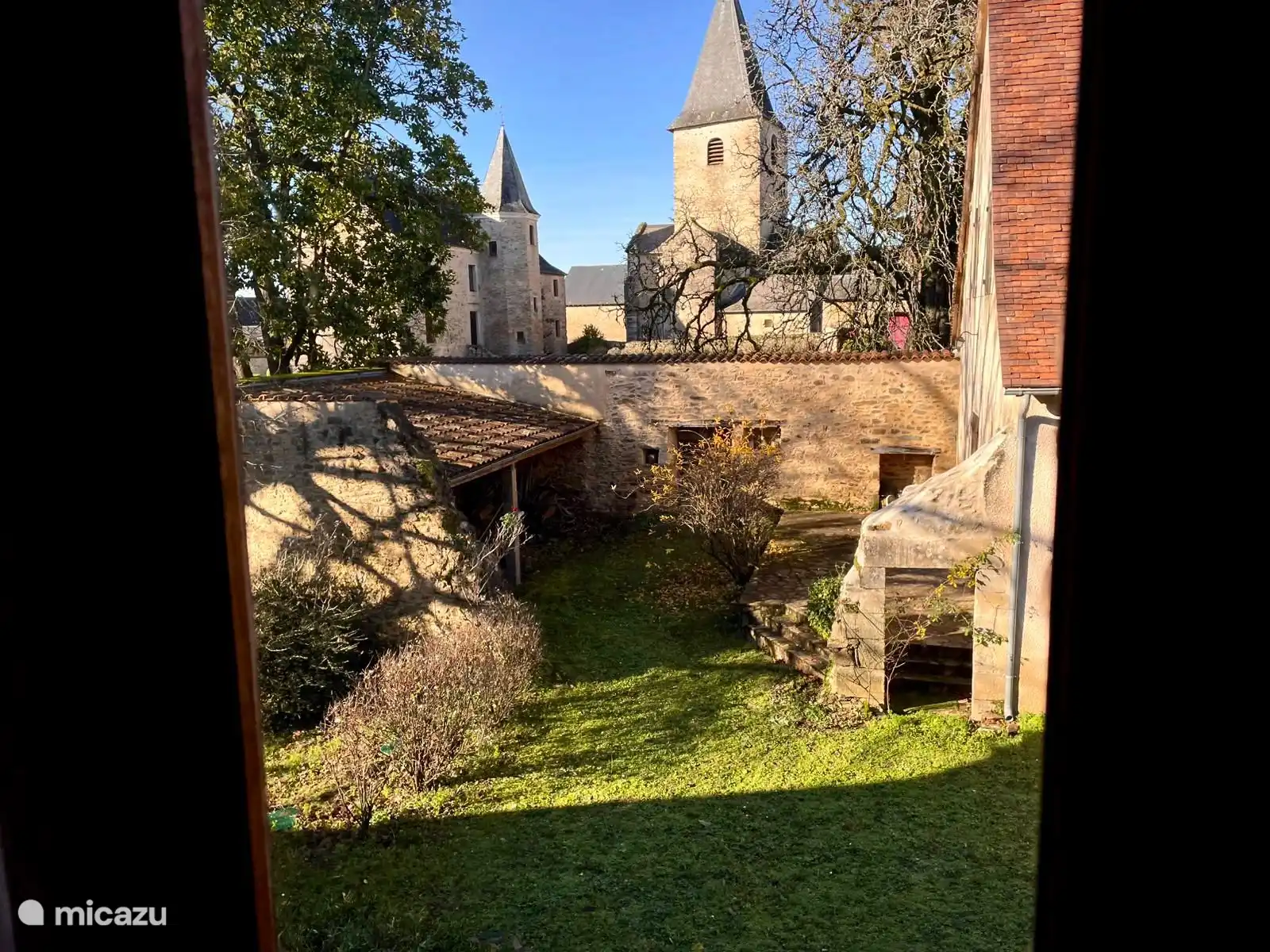 Vue du Château de la Falessie