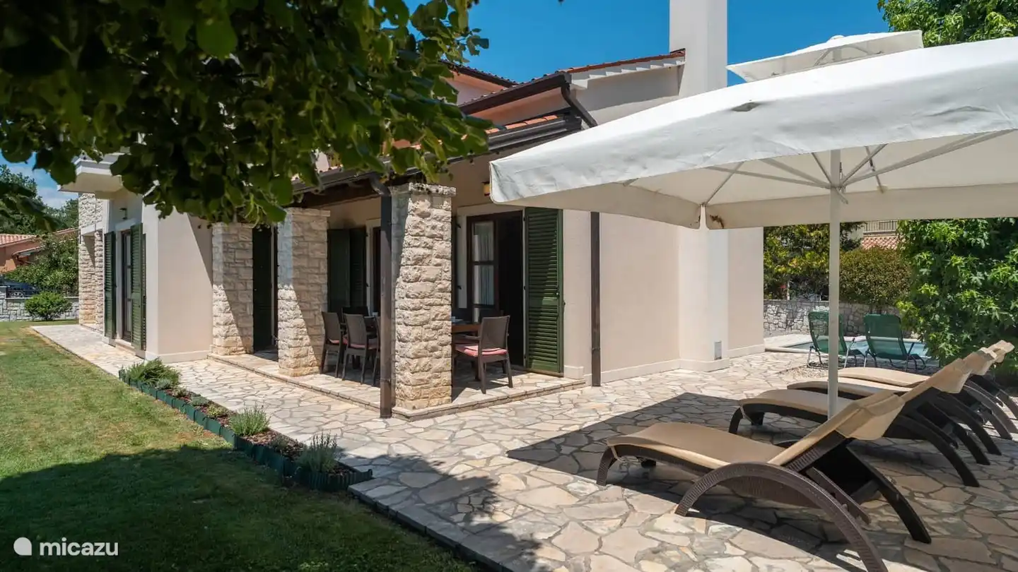 veranda
