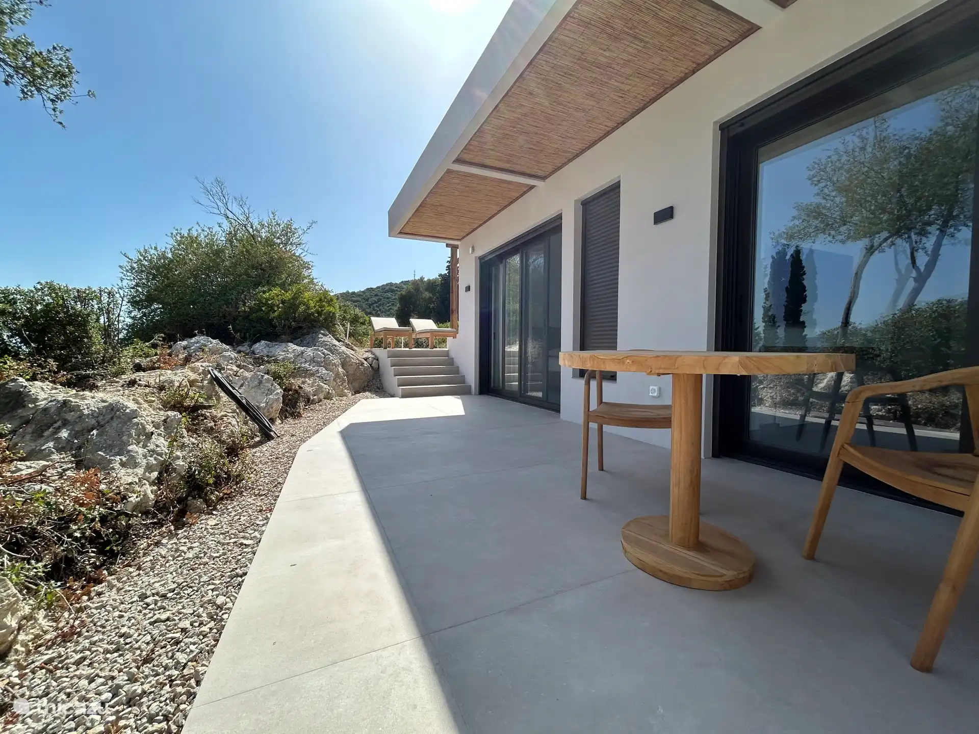 Terrasse und spazieren zum Jacuzzi