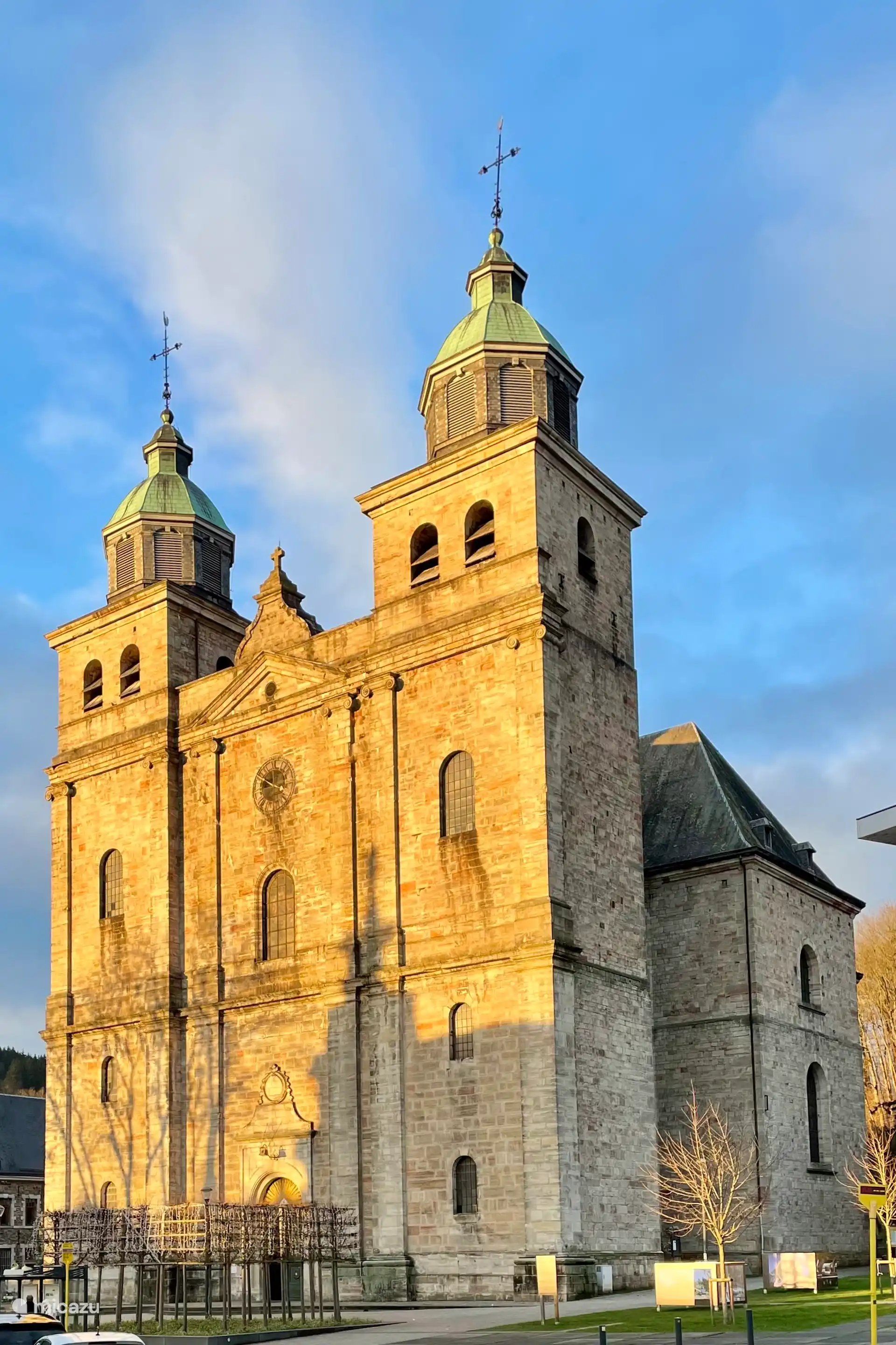 La cathédrale de Malmedy, à 150m
