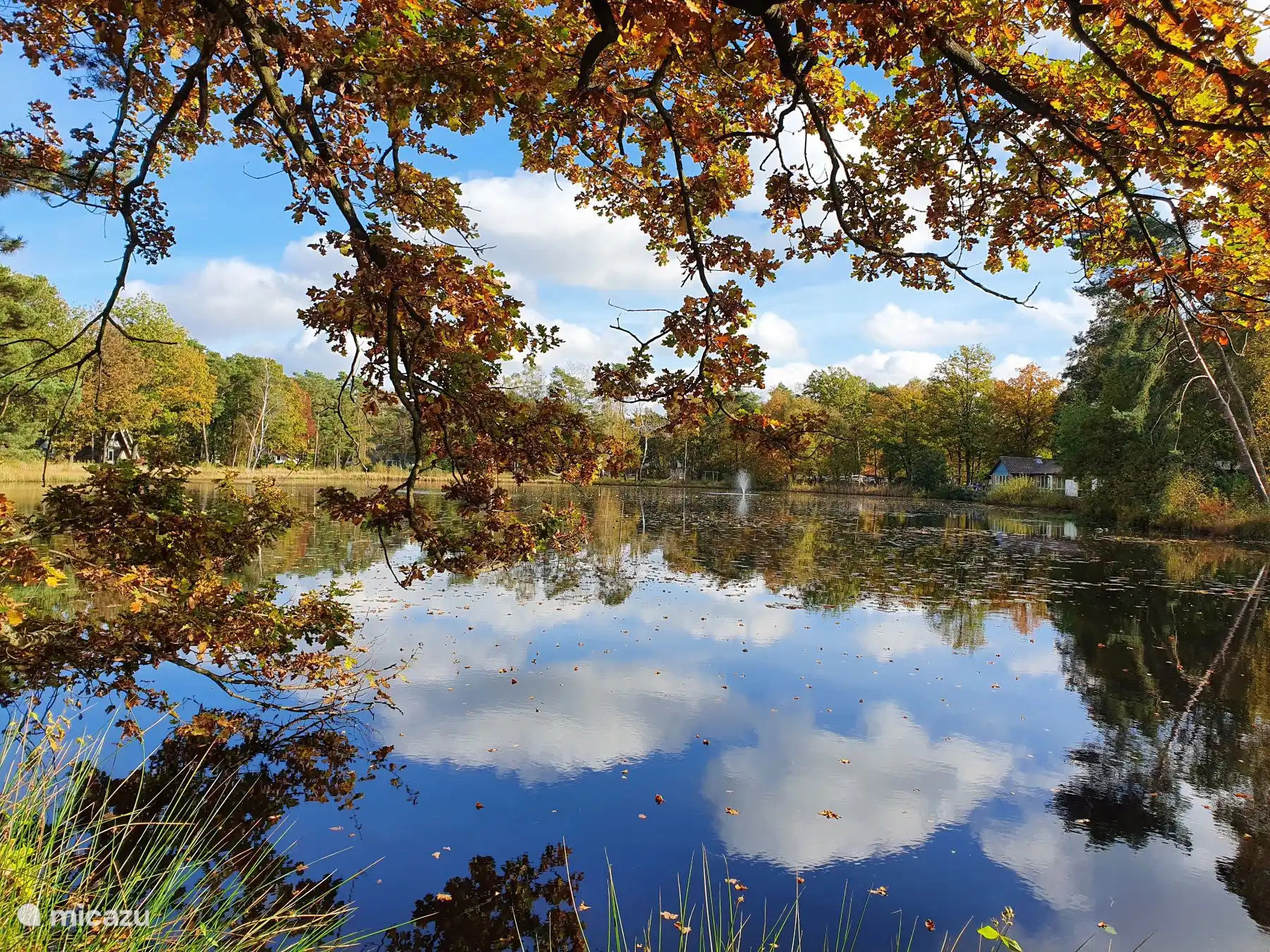 Das Häuschen liegt etwa 100 Meter vom Vosseven entfernt.