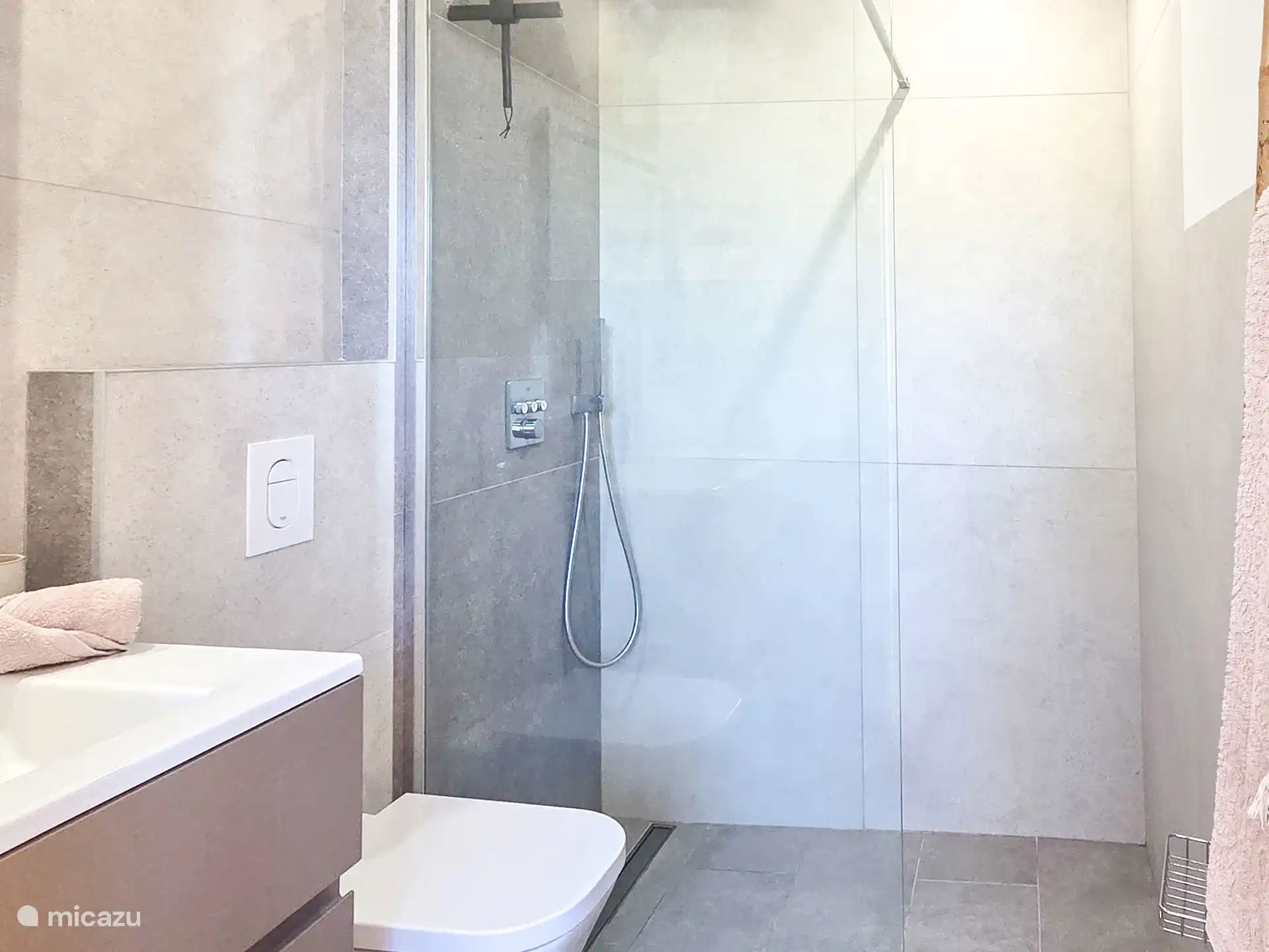 Casa Alegria - badkamer van de master slaapkamer