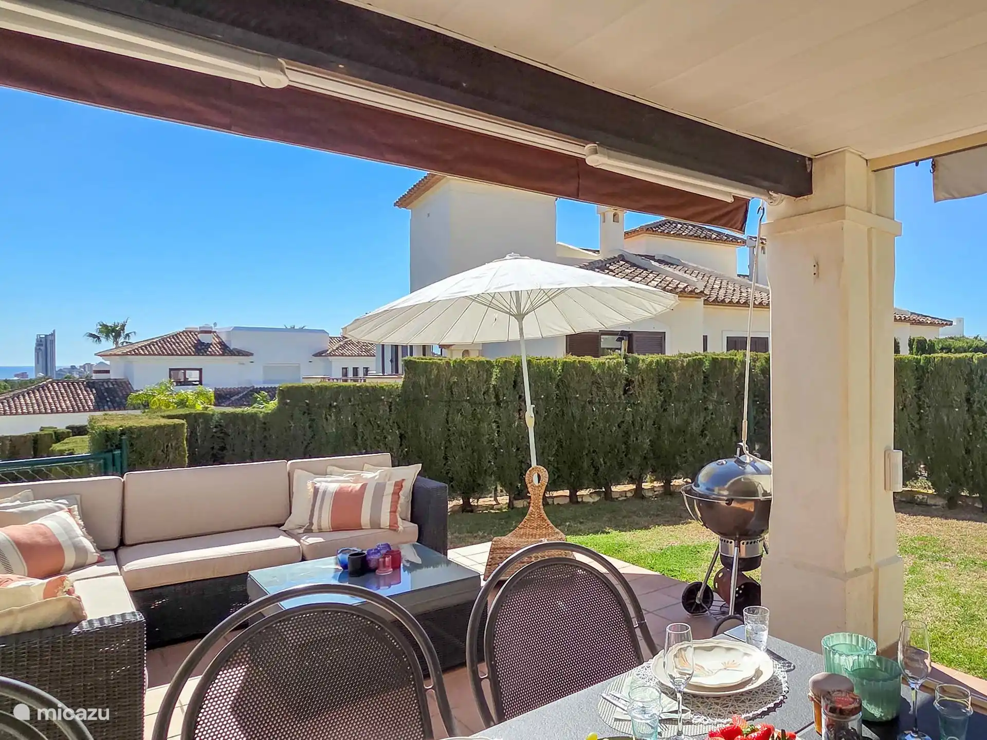 Casa Alegria - Terras met lounge en BBQ