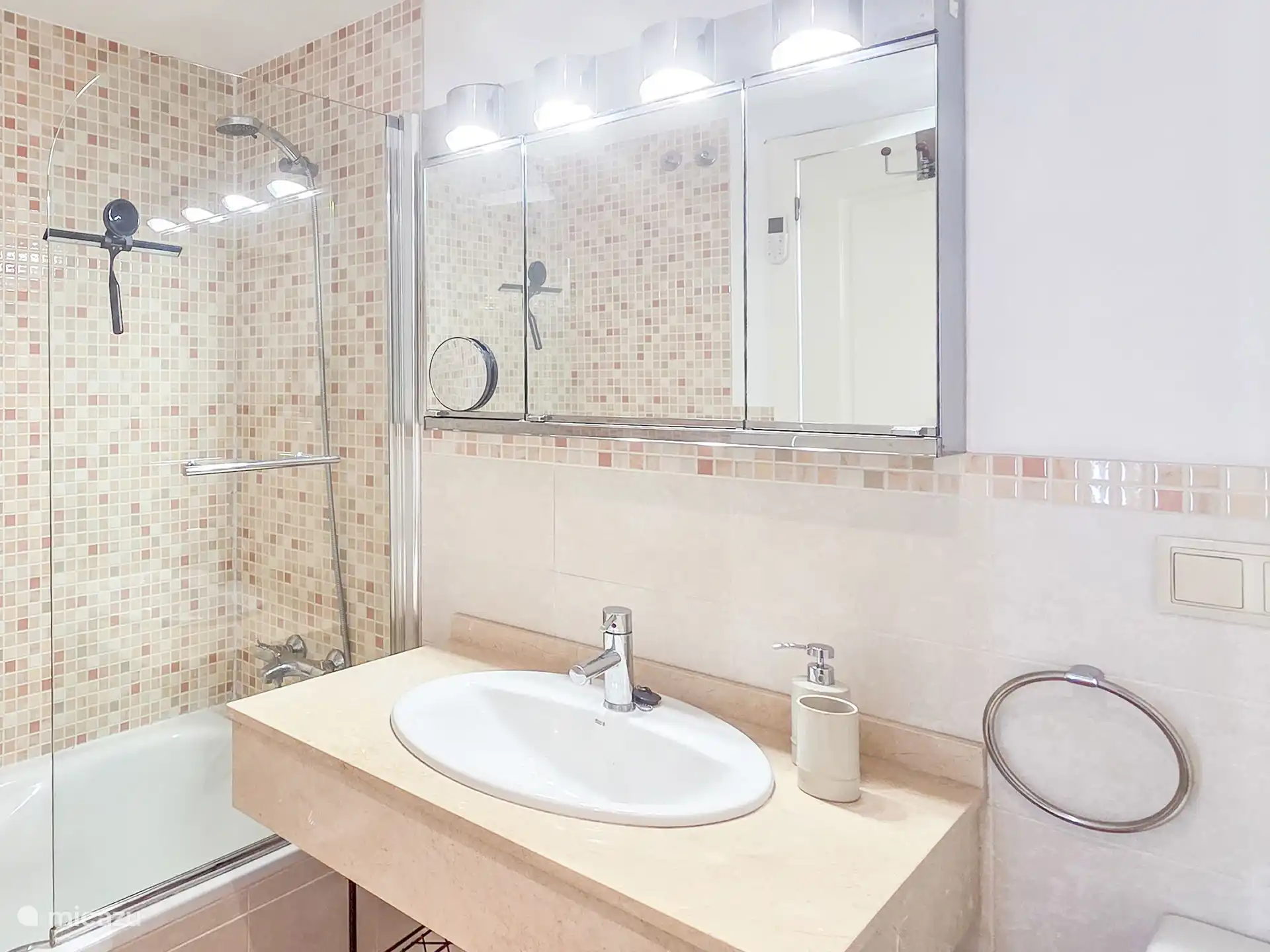 Casa Alegria - badkamer 3