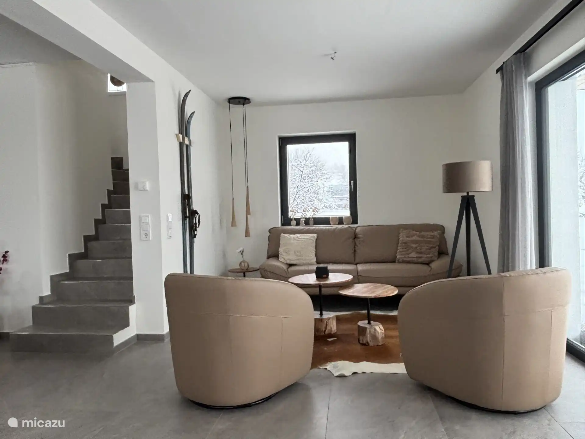 Der großzügige, stilvolle Sitzbereich