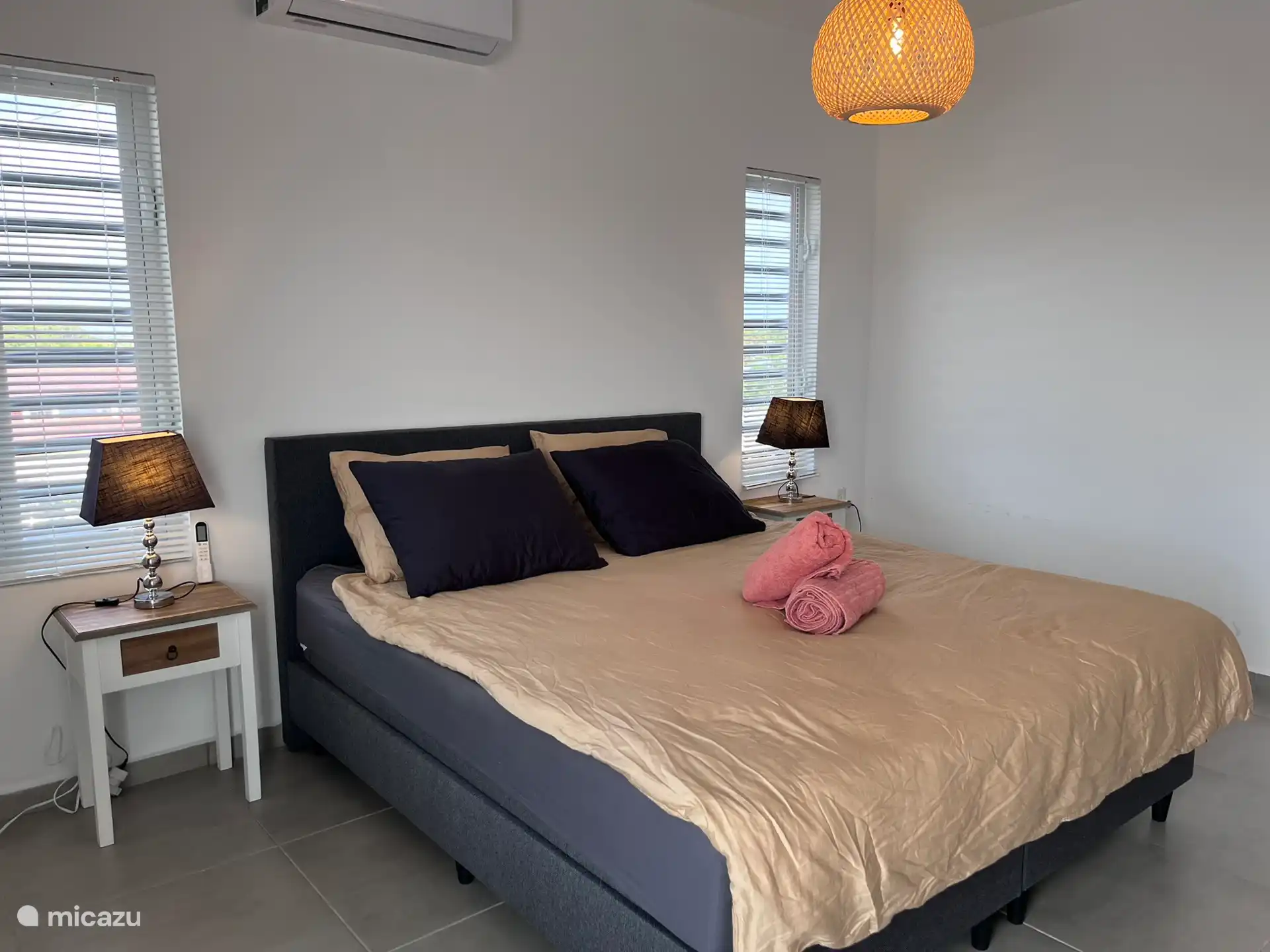 Schlafzimmer 3 im Erdgeschoss (Kingsize-Bett)