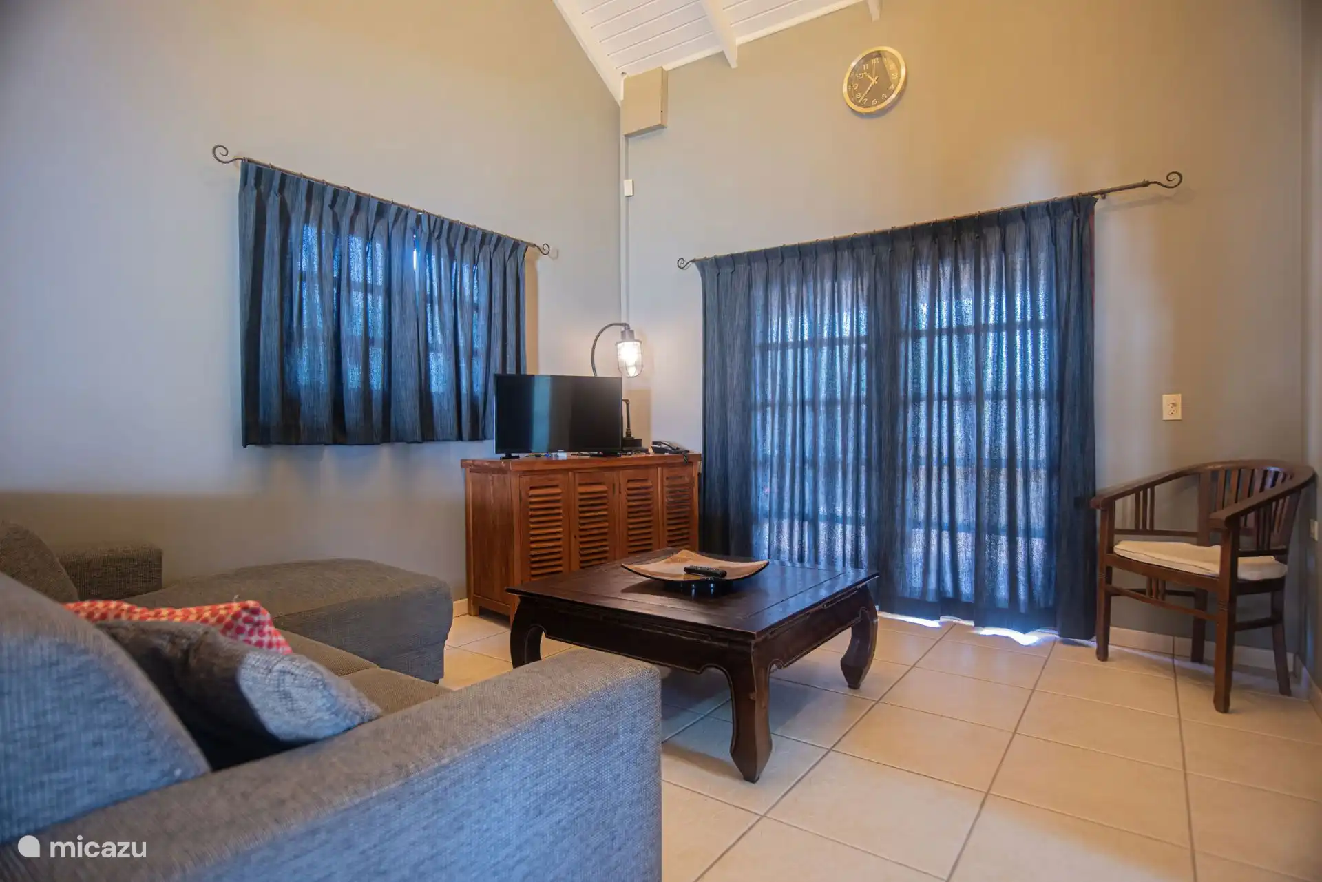 Woonkamer Casa met openslaande deuren 