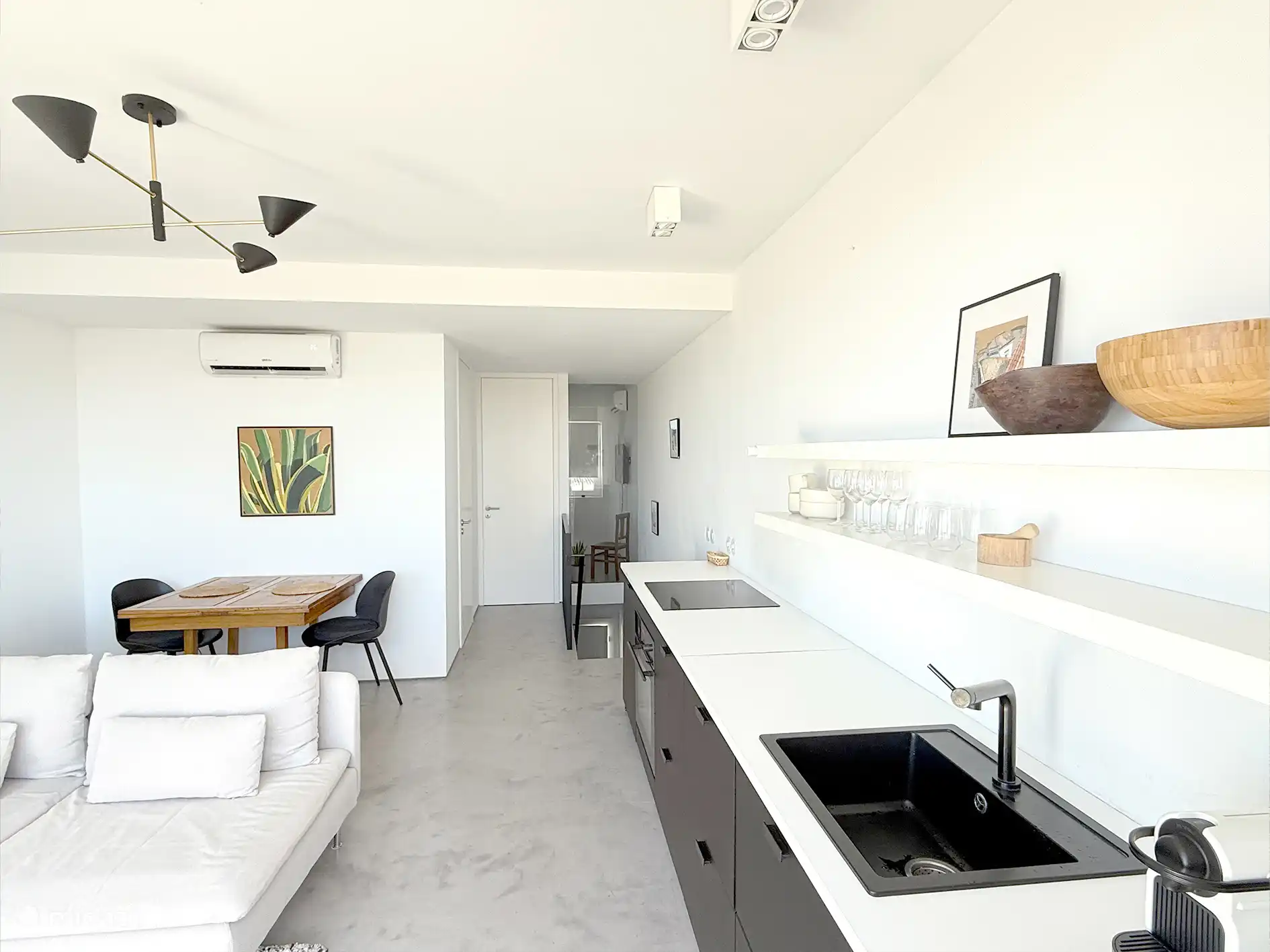 Wohnzimmer und Küche 