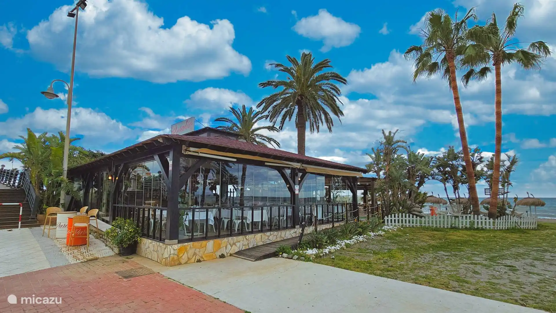 Restaurants en bars in de omgeving