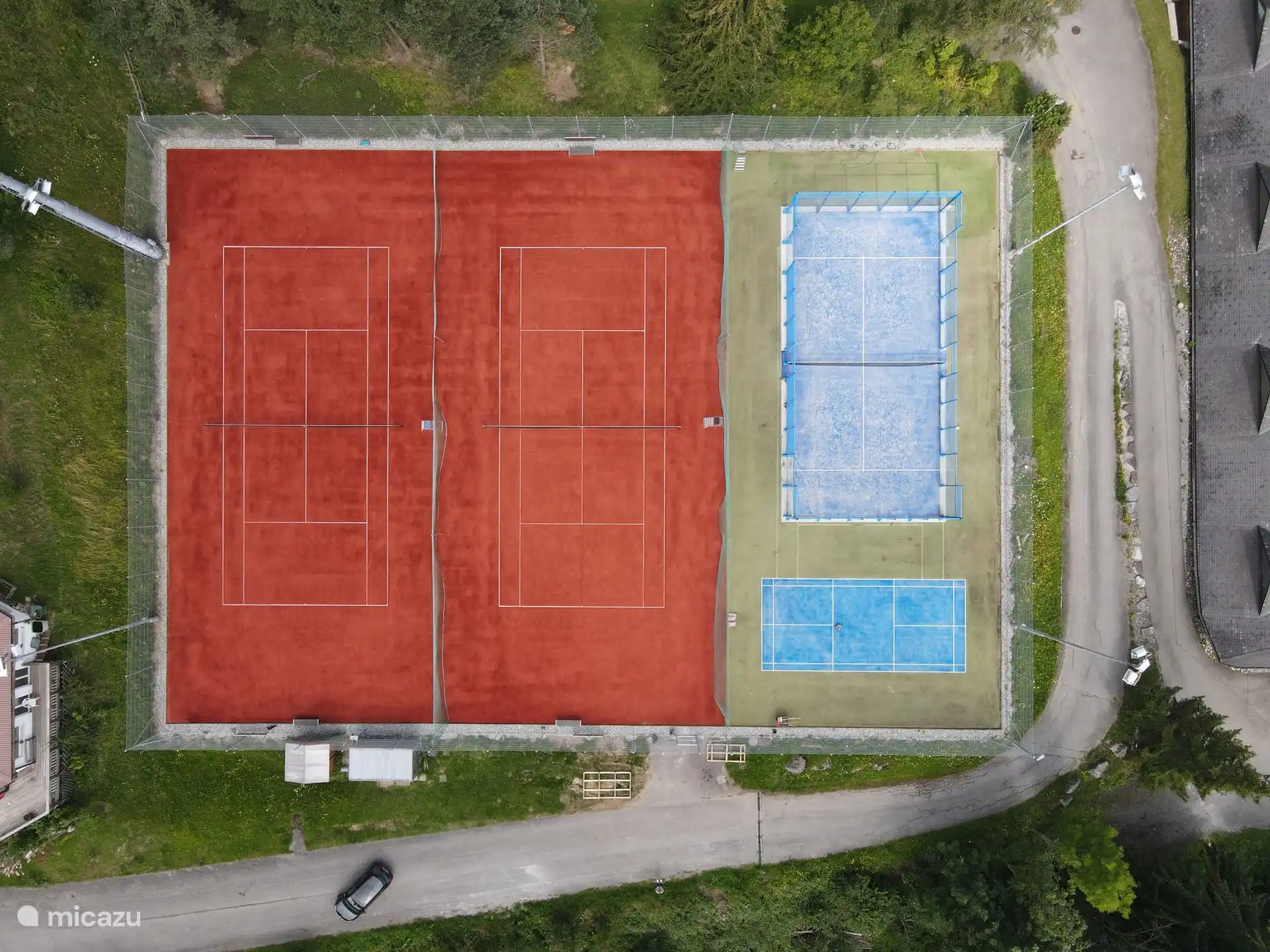 Sportanlagen in Torgon – Sommertennis in den Walliser Alpen