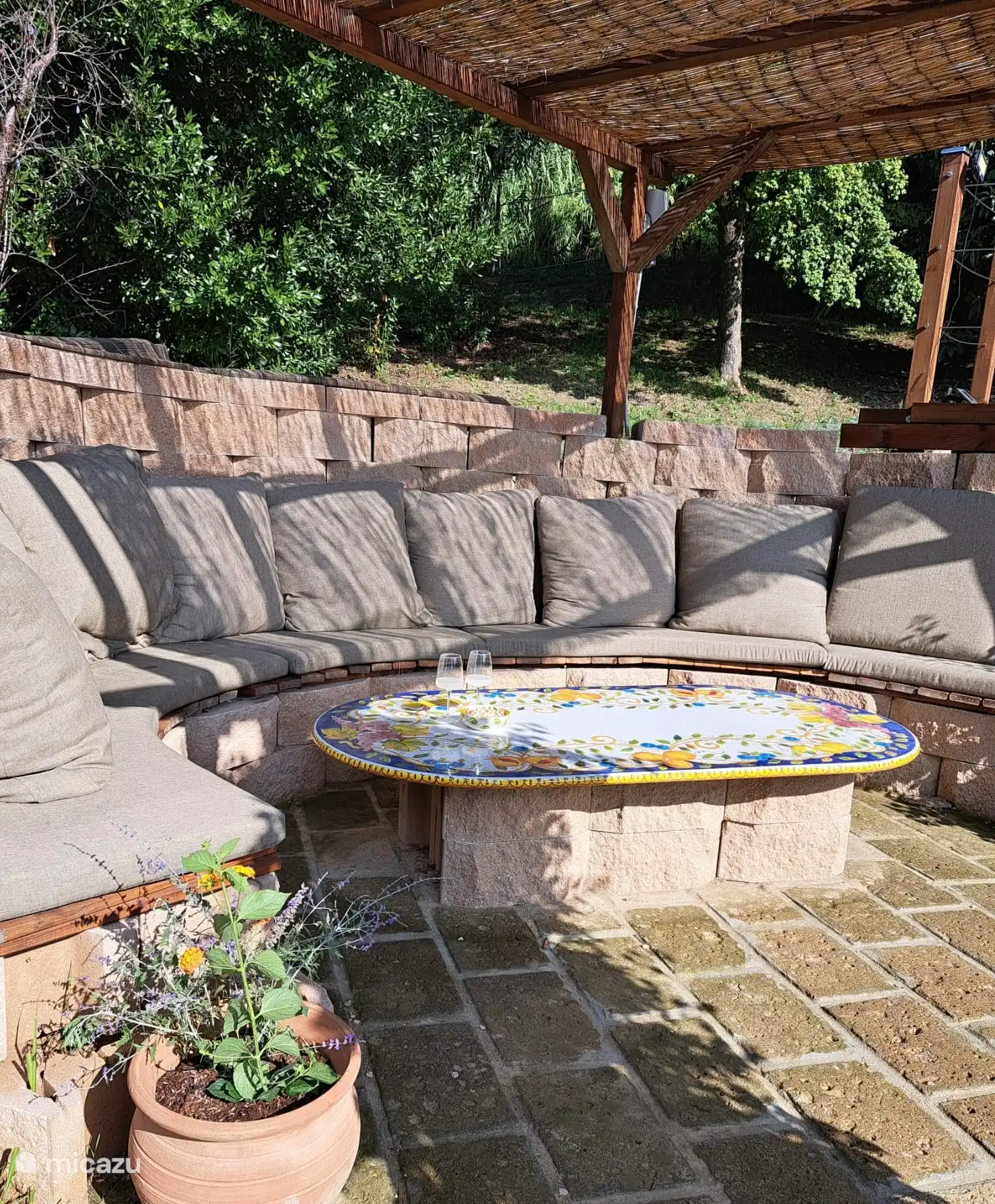 Zitje onder pergola