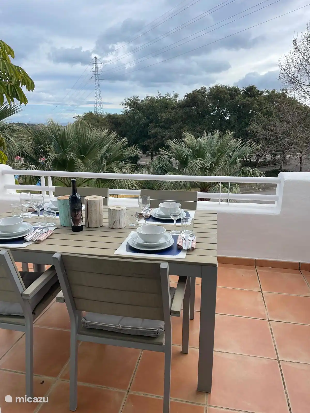 terraza con vistas al mar