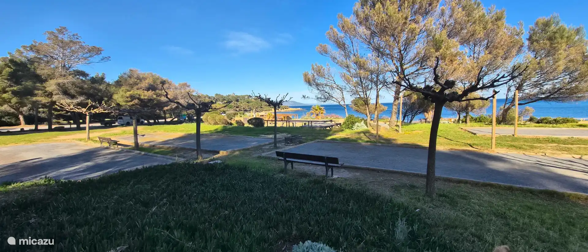 Campos de pétanques en el dominio