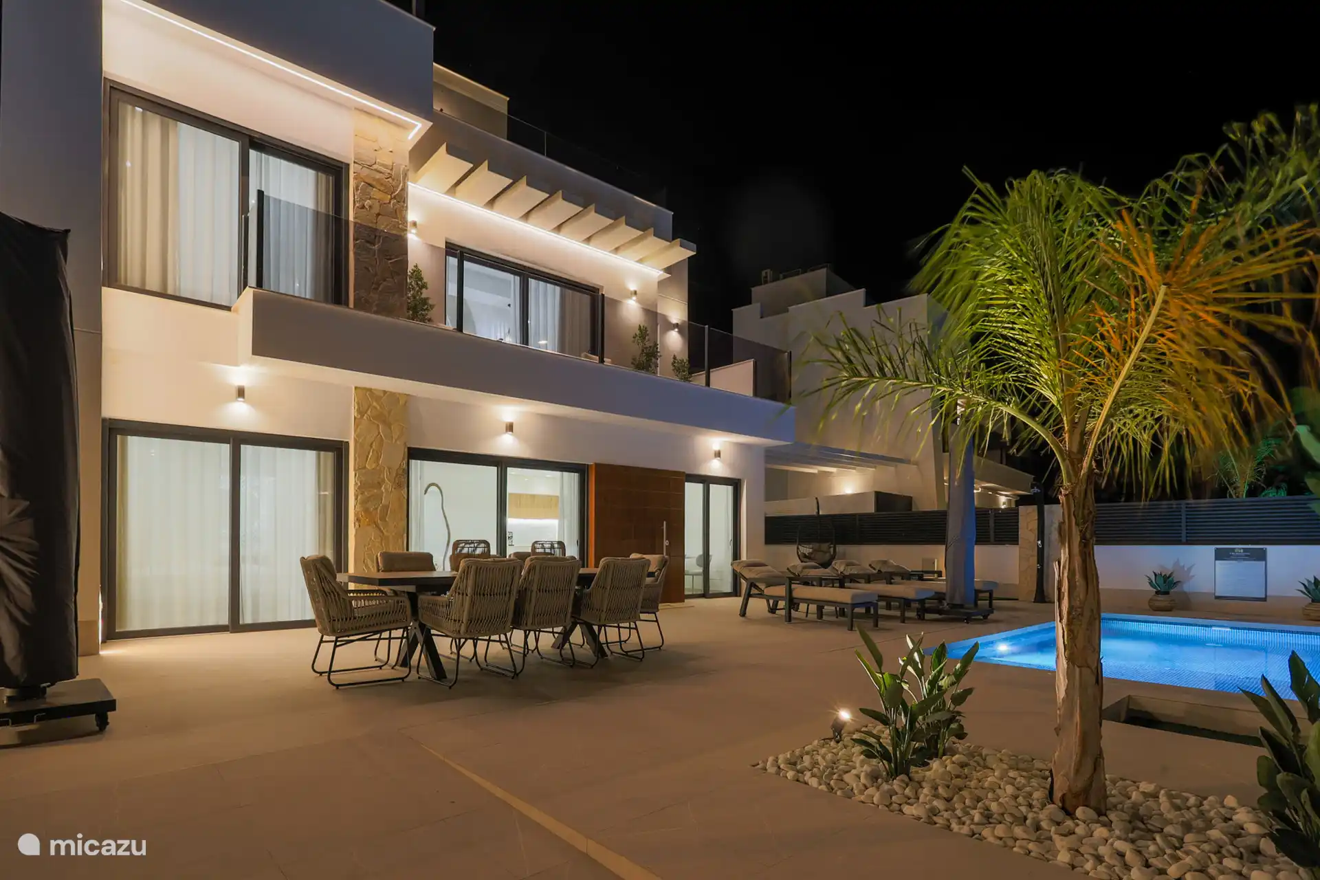 Villa por la tarde – Villa Don Grosa también es un lugar maravilloso para disfrutar juntos del cálido clima español por la noche.