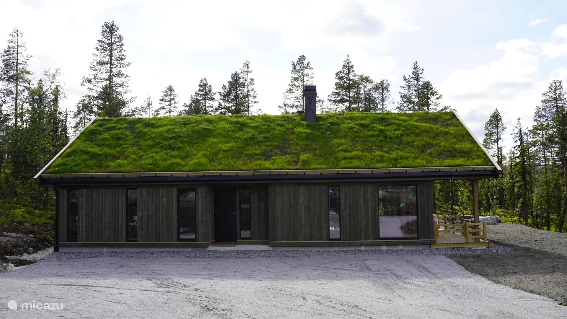 Fjellstua im Sommer
