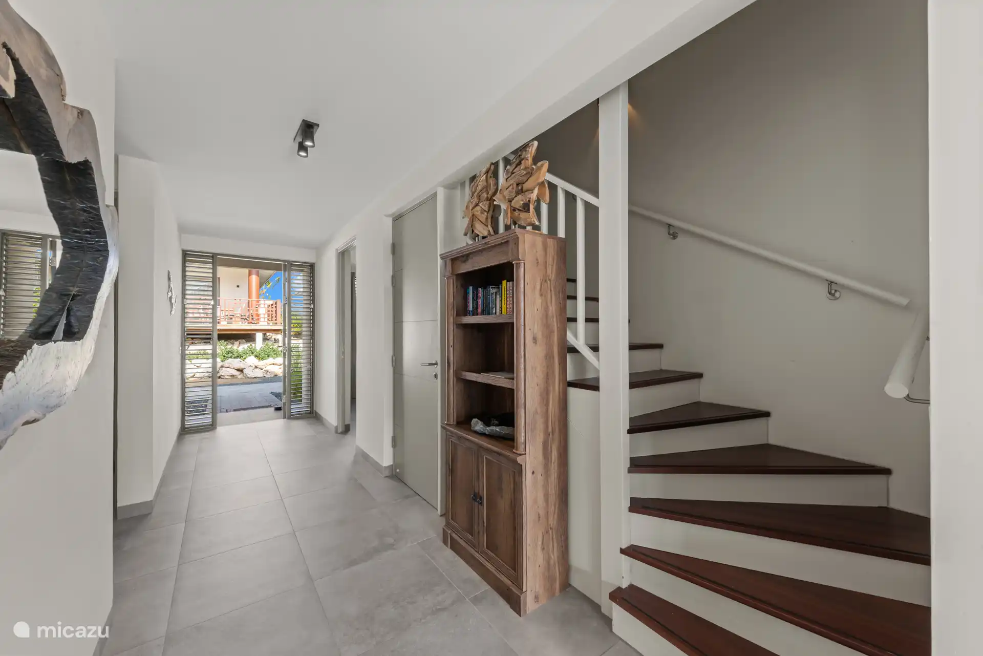 De derde slaapkamer is op de eerste verdieping.